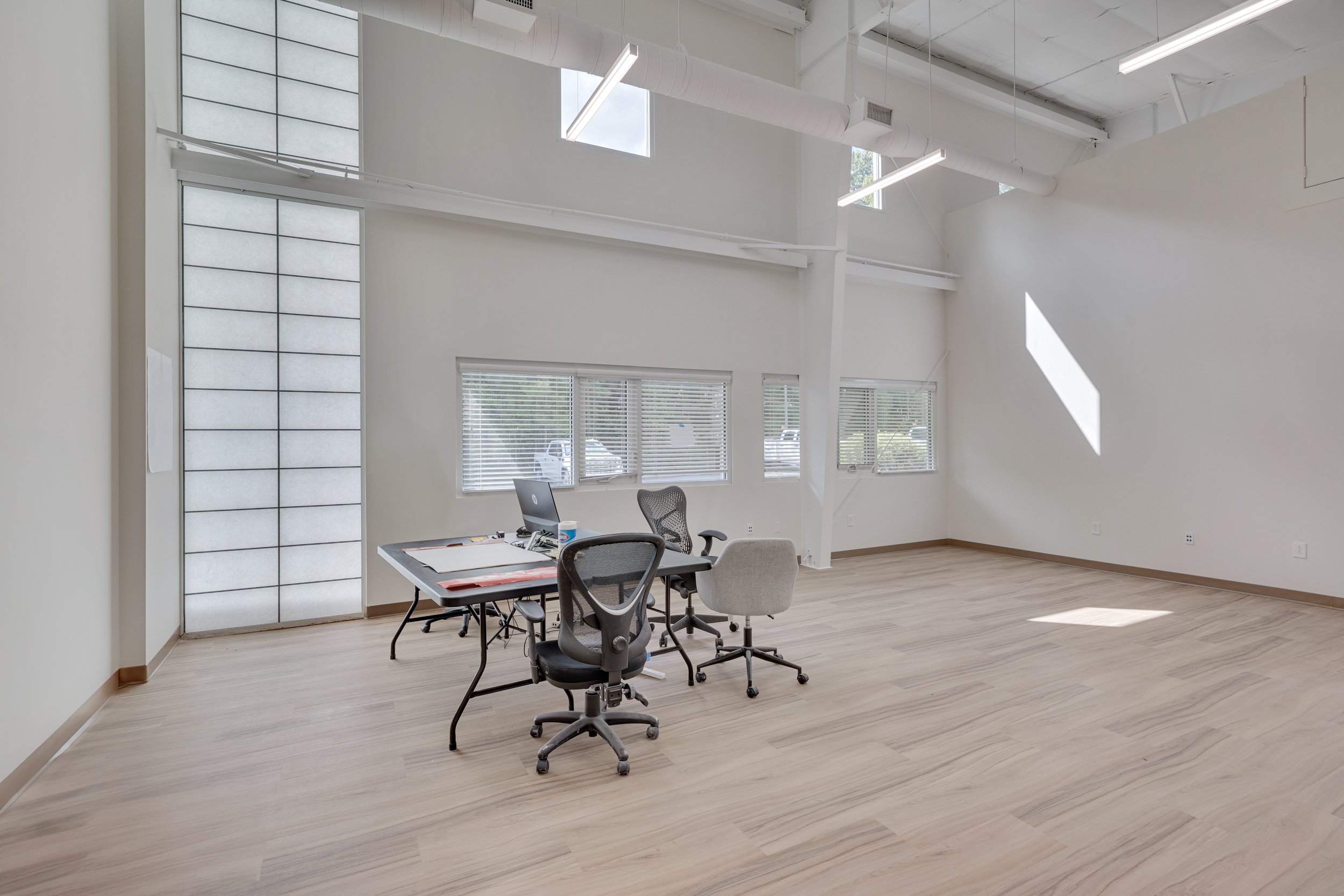 5-3220 Glen Royal Rd-16.jpg