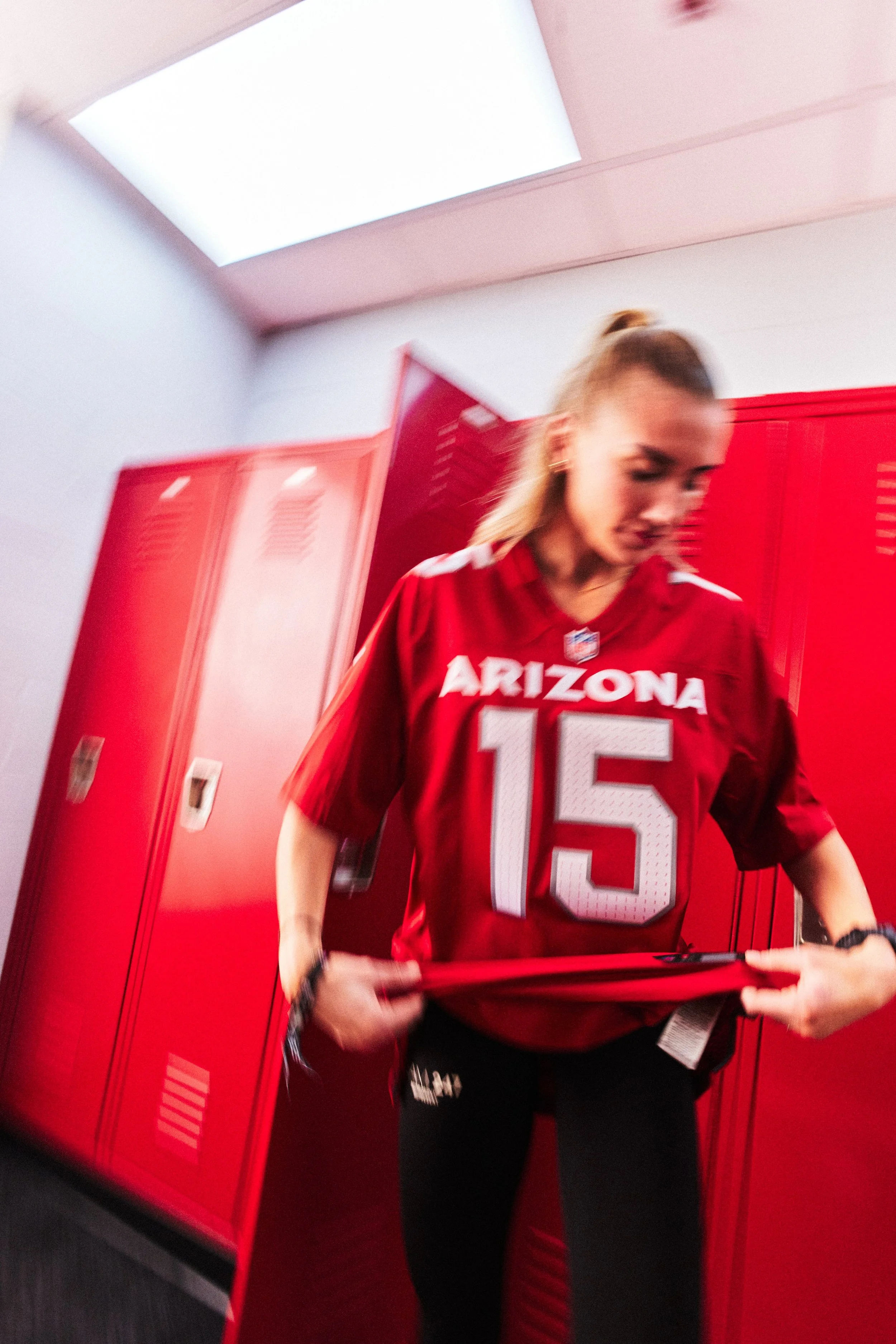 C1_Session_MediaDay_012595_MediaDay_Hyrox_LockerRoom_Athletes_Red.jpeg