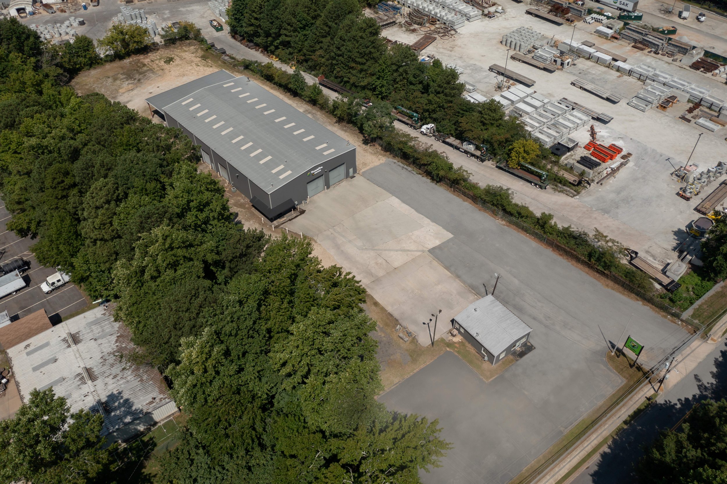 1664 Roadhaven Drive Stone Mtn_044 copy_small.jpg