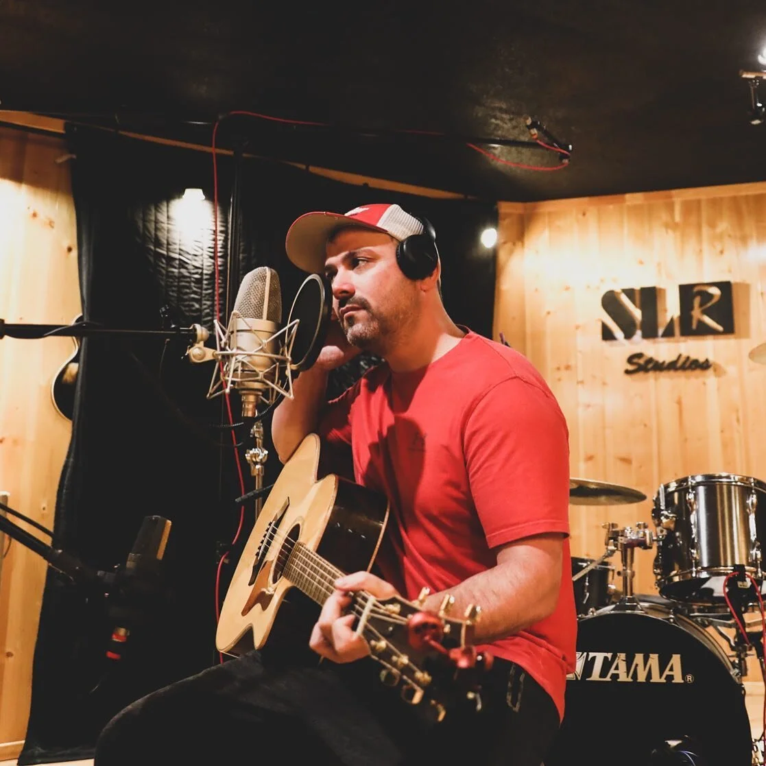 What do y&rsquo;all think of my single &lsquo;Upside Down&rsquo;? 🤘🏼 Comment below and let me know!