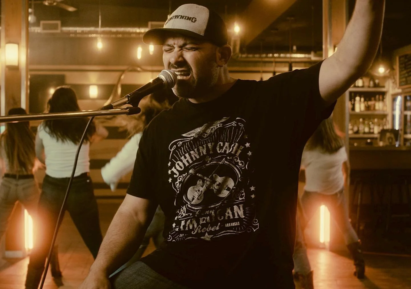 30k Spotify steams and 20k views on YouTube. Thanks for listening to 'Upside Down'! 🙌 Song link in bio!