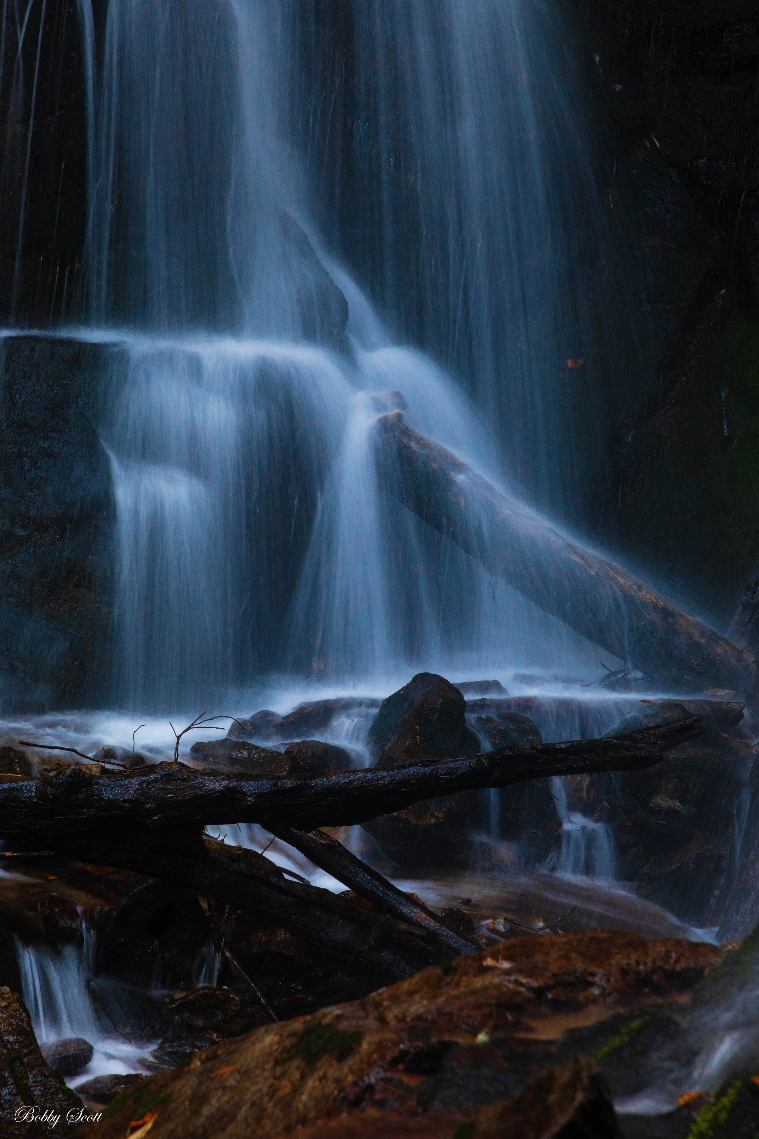 Soco Falls (2).jpg