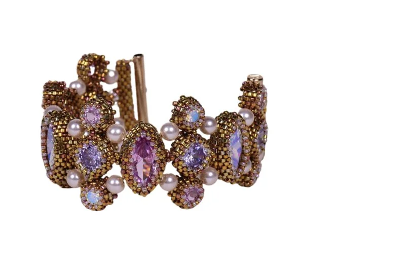 Club Bead 2027: Crowning Victoria Bracelet