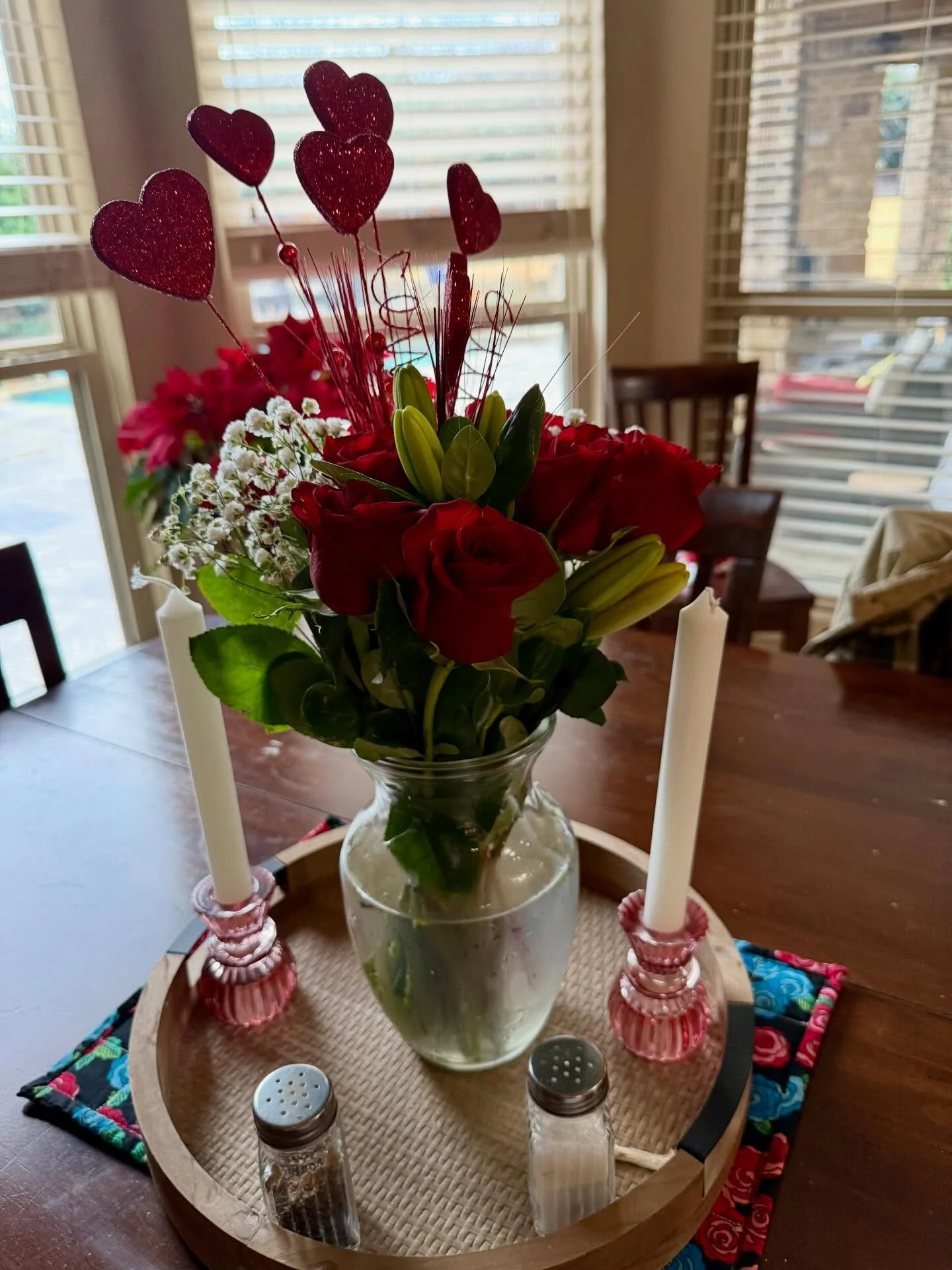 I&rsquo;m anything but a Hallmark holiday girl&hellip; I am everything about a flower fire sale and birthday month girl. 

Thank you Les for the beautiful roses&hellip; they put a smile on my sick lungs and soul 🥀
&bull;
&bull;
&bull;
#friendship #r