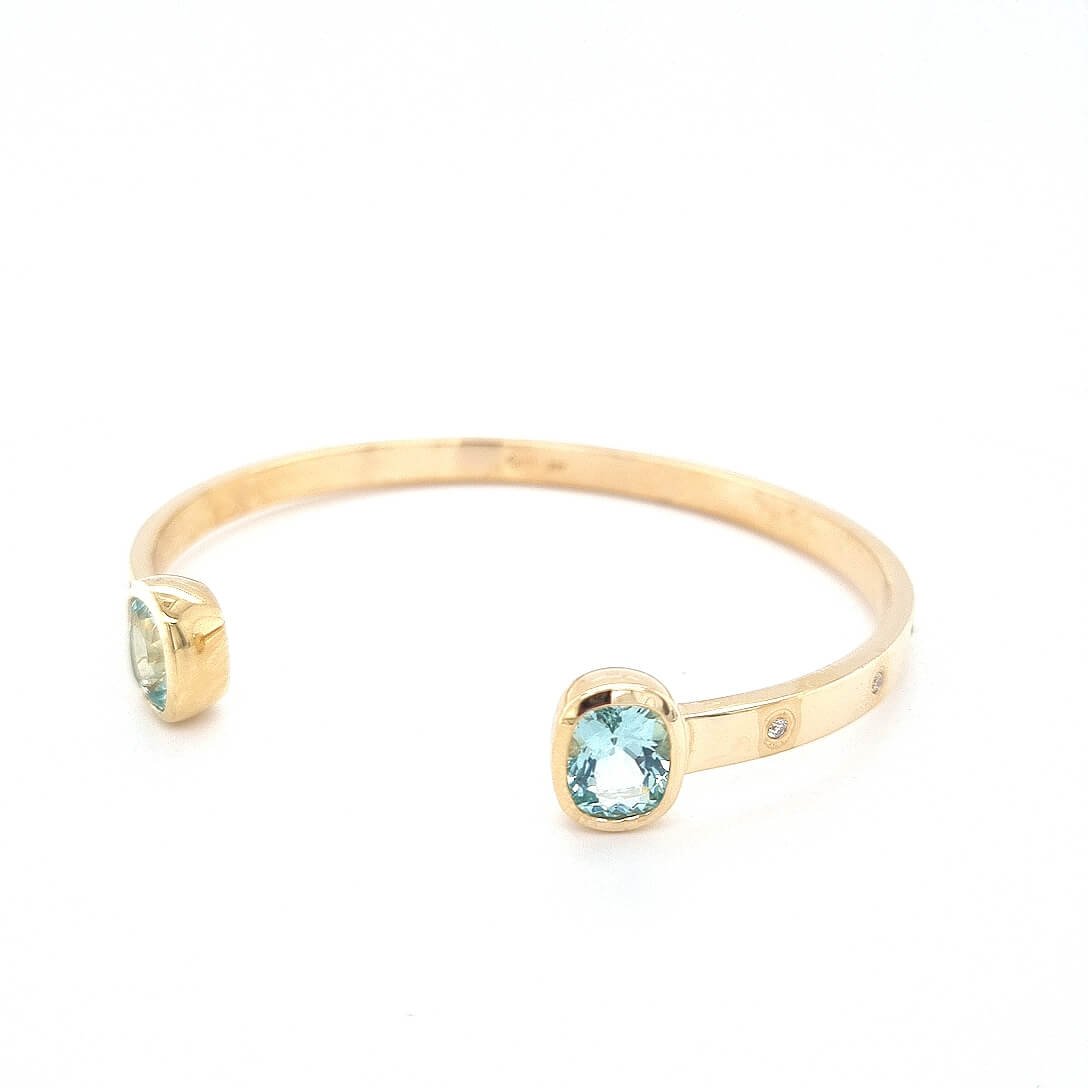 Solid-Gold-Aquamarine-Diamond-Cuff-Bangle-1.jpg
