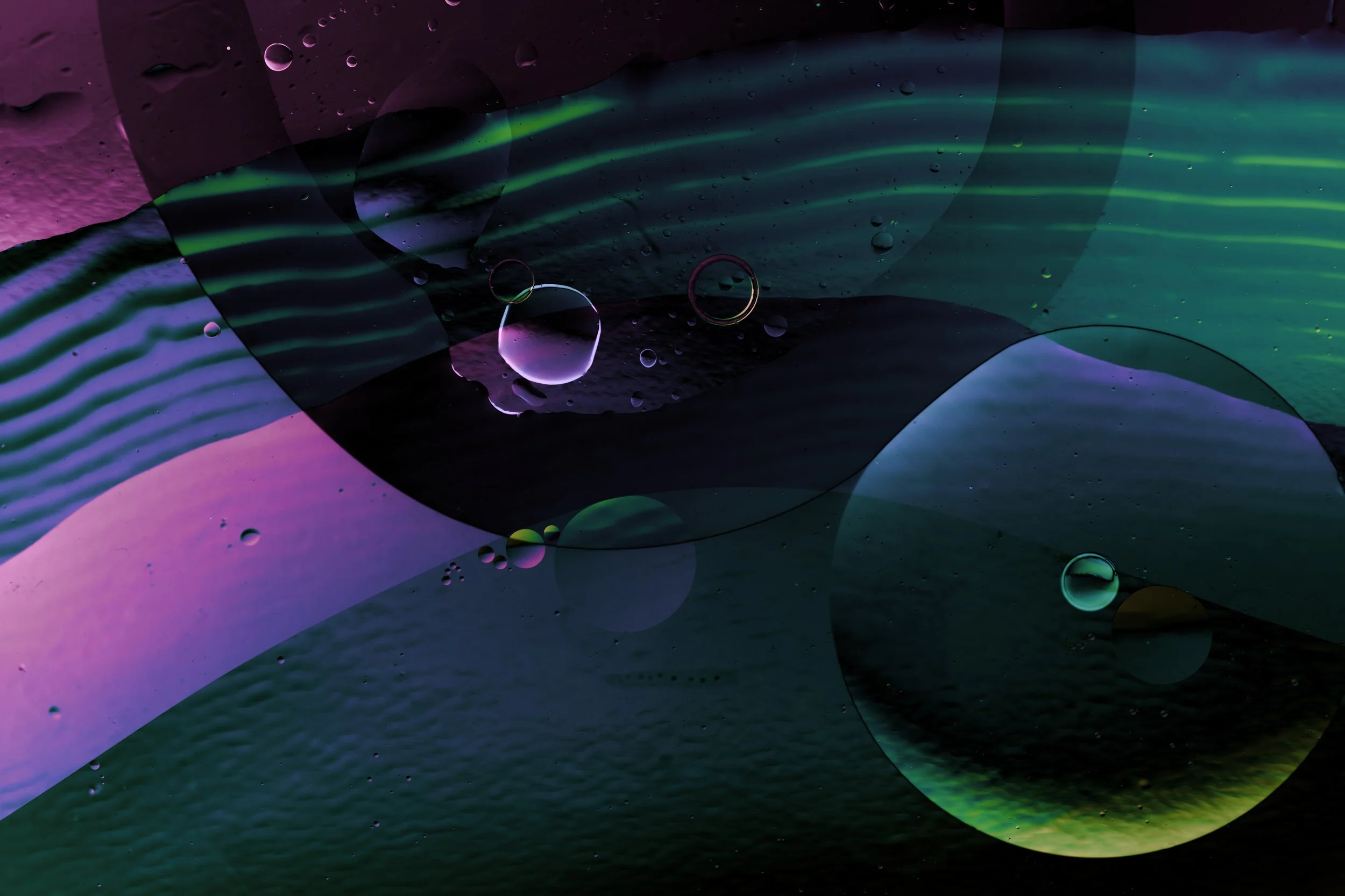 psychedelic-abstract-background-with-iridescent-co-2025-01-09-08-20-23-utc.jpg