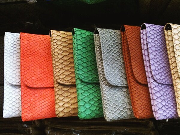 Souvenir bags in thailand Stock Photos, Royalty Free Souvenir bags in  thailand Images | Depositphotos