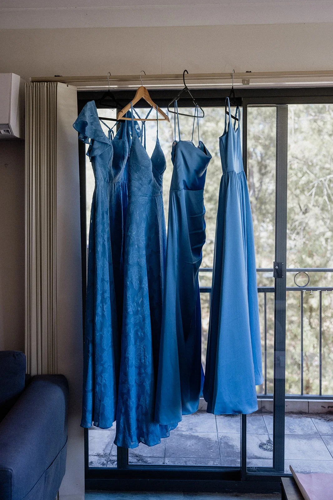 01 AliceShaneBridalPrep-11.jpg