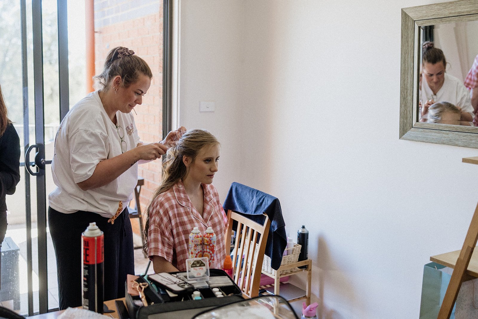 01 AliceShaneBridalPrep-54.jpg