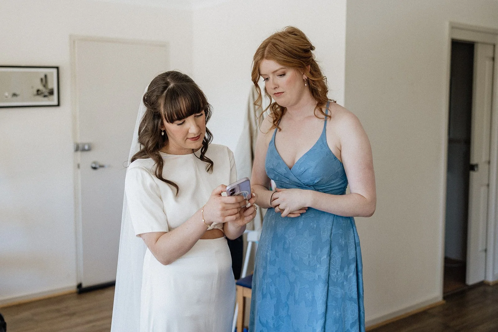 01 AliceShaneBridalPrep-92.jpg