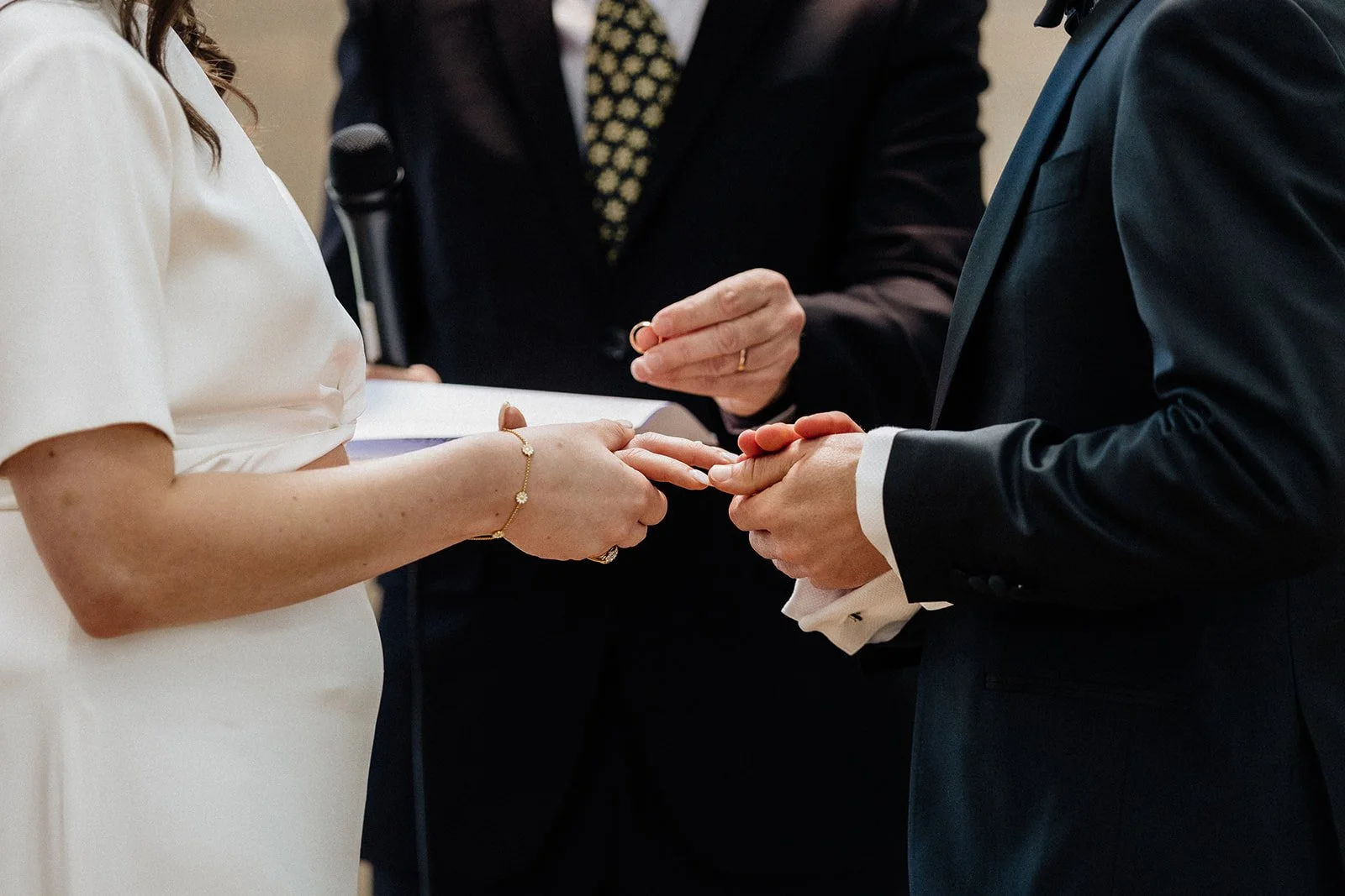 03 AliceShaneCeremony-139.jpg