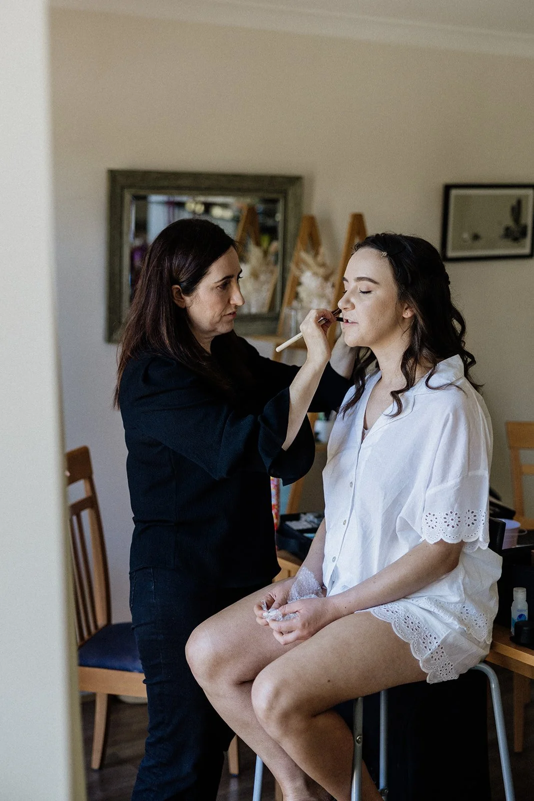 01 AliceShaneBridalPrep-28.jpg