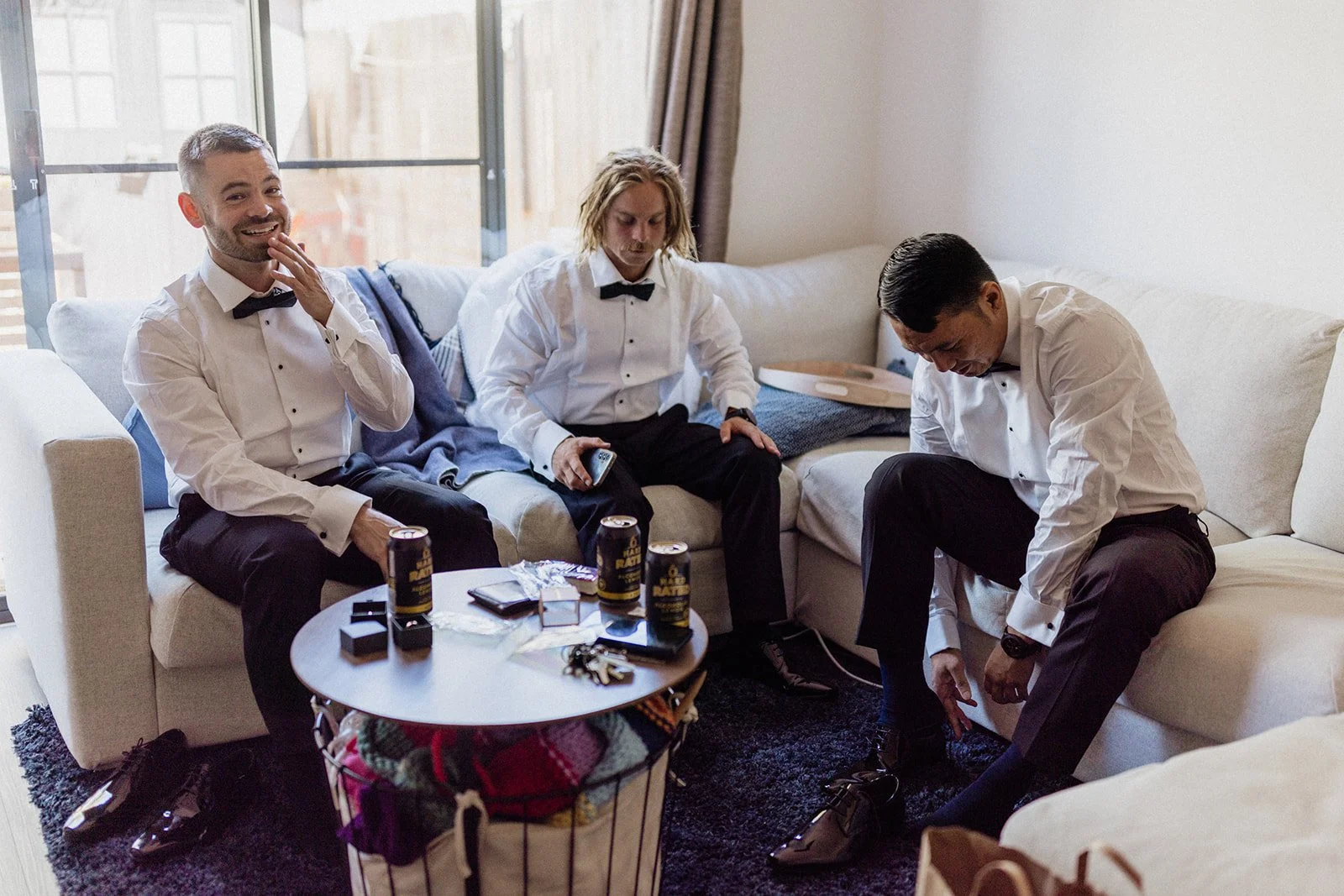 02 AliceShaneGroomPrep-32.jpg