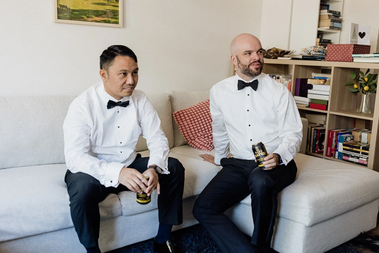 02 AliceShaneGroomPrep-47.jpg