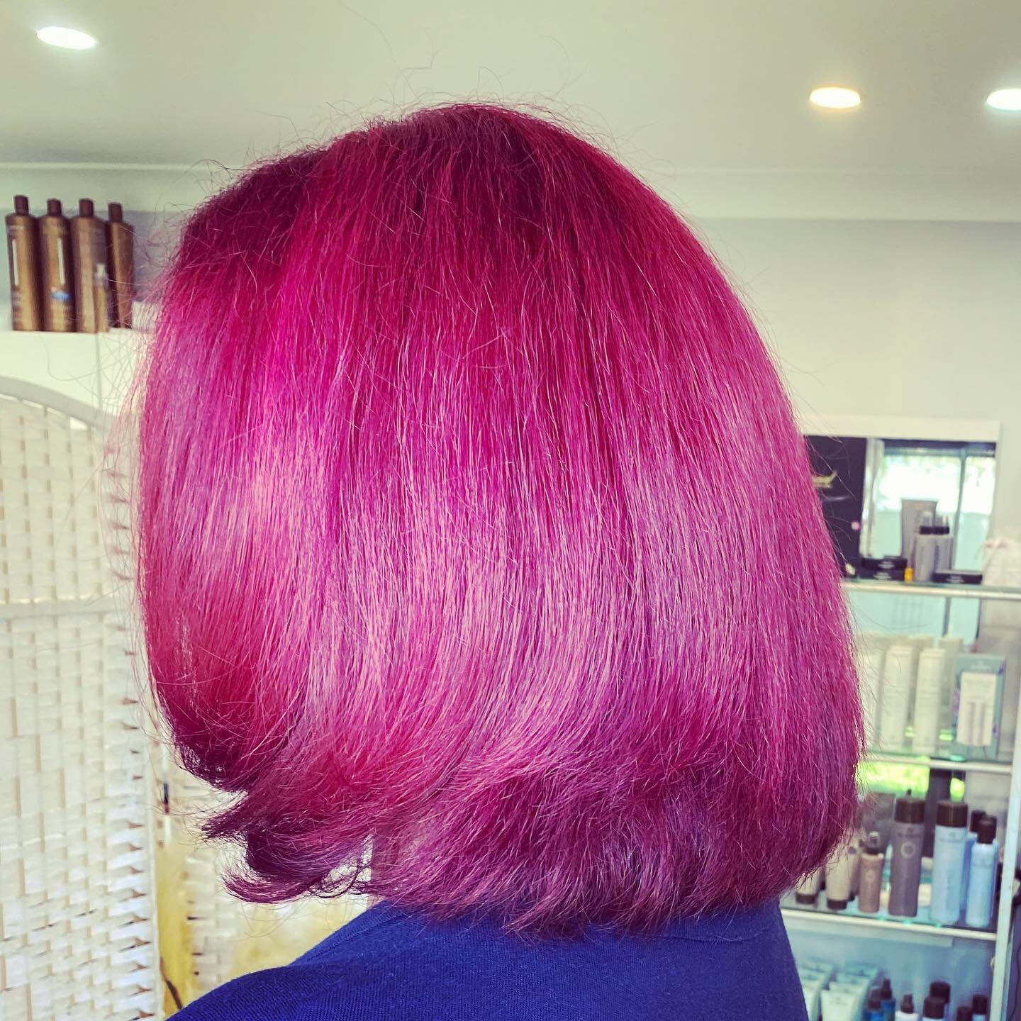Took this beauty from red to a vibrant magenta 😍💜 

Book online at hairflicks.com 👌🏼

#toowoonbay #centralcoasthairdresser #magentahair