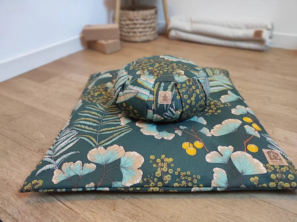 Zafu-coussin de meditation yoga-fabrication fait main artisanale-Chin mudra-Coussin Kapok de