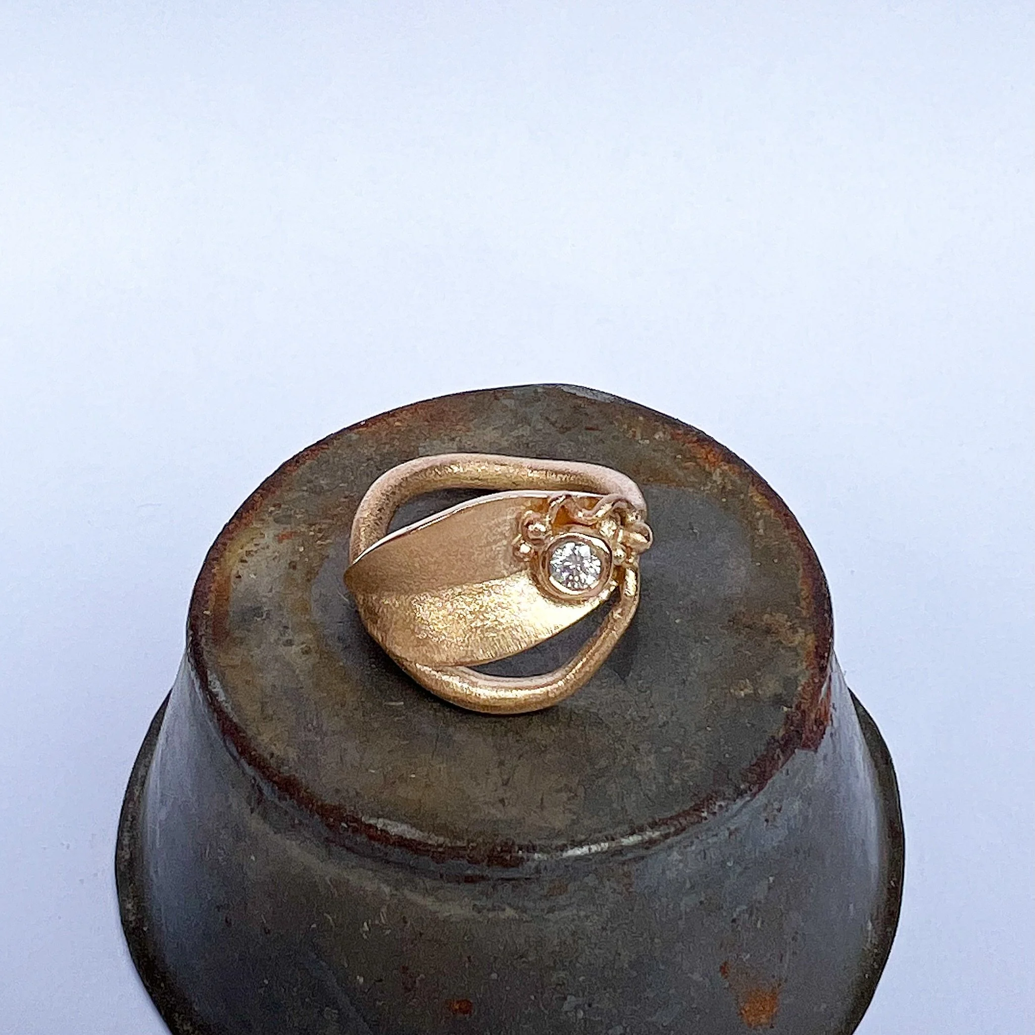 The workshop has been buzzing lately, and this is one of the latest pieces to find its new home. 

With summer just around the corner, the workshop will soon be closing for vacation. If there&rsquo;s anything you&rsquo;d like help with or if you&rsqu
