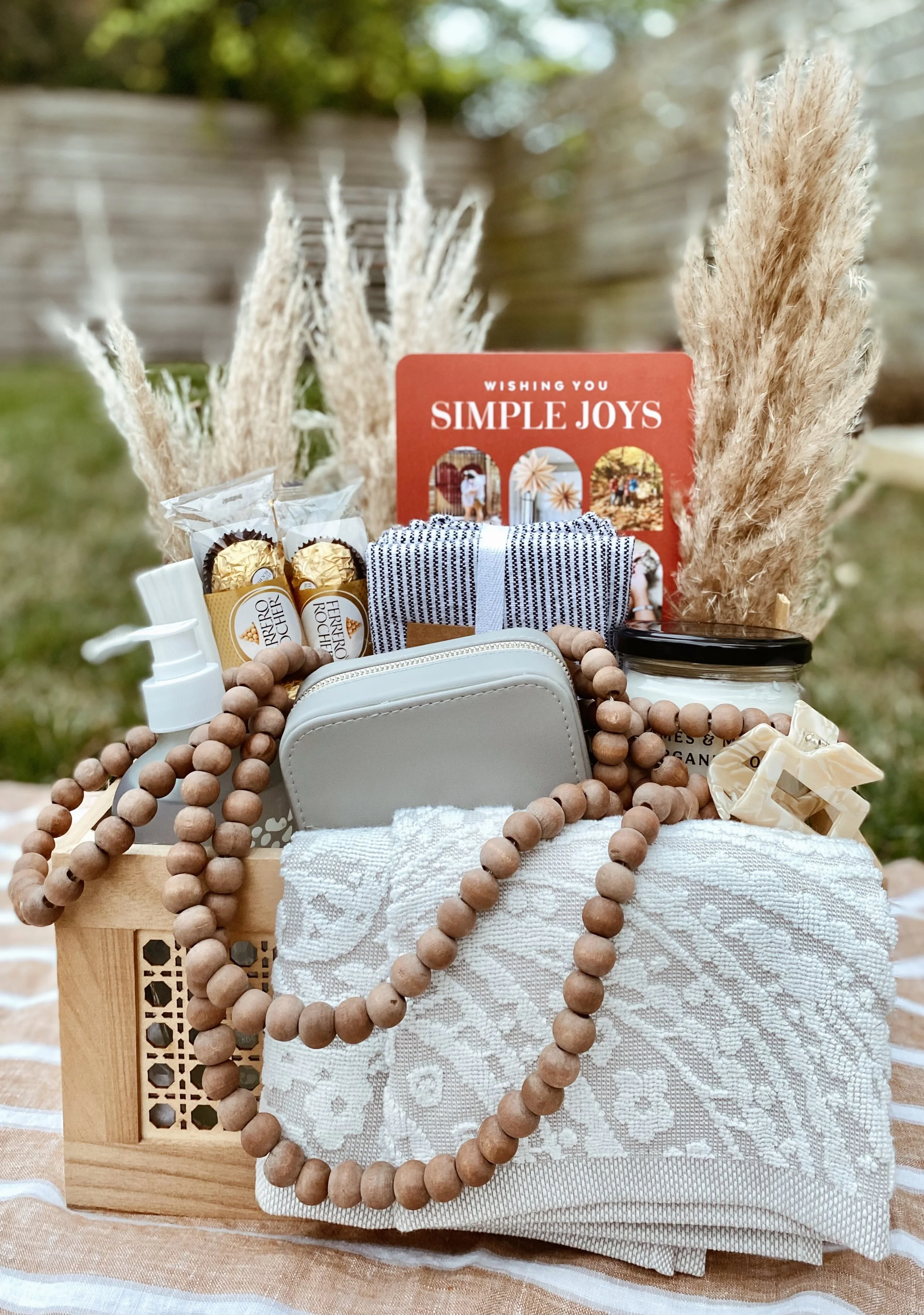 Beautifully Curated Gift Boxes