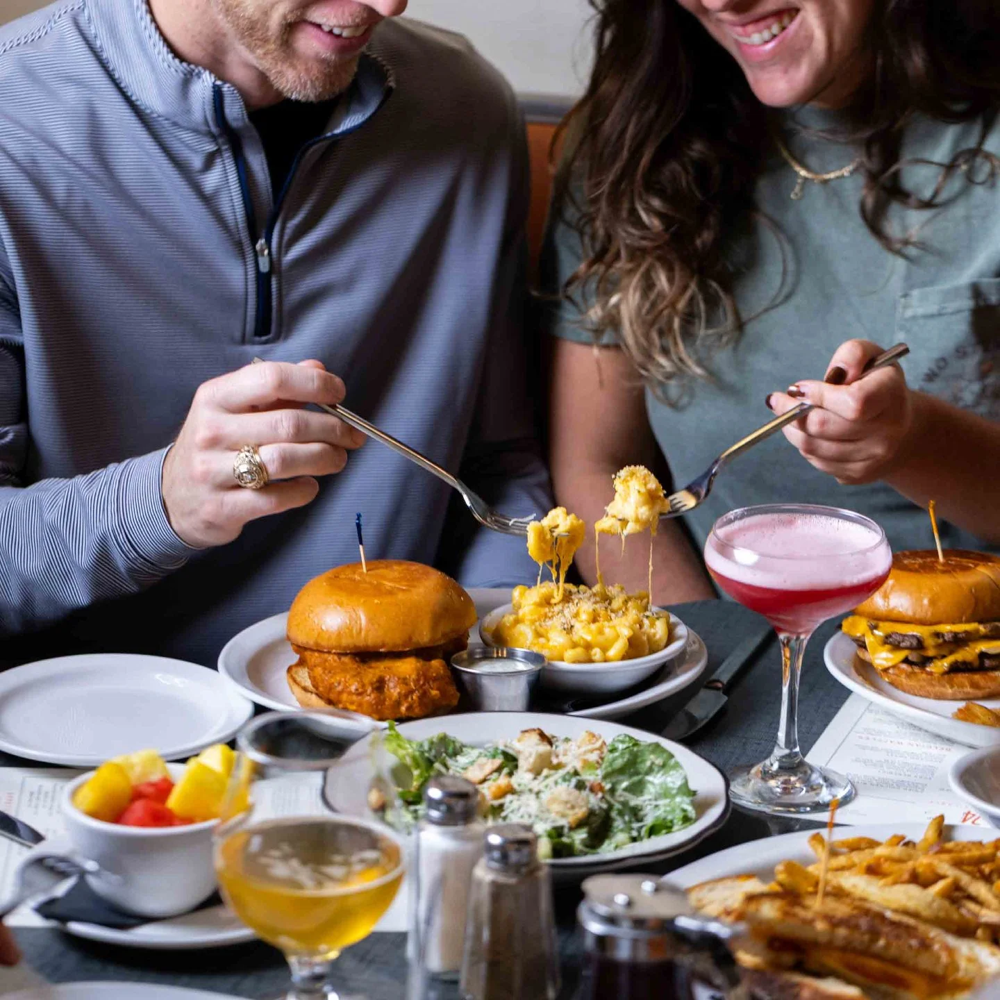 Healthy January? Sure.
We&rsquo;ve got veggie hash, salads, and egg plates.
Or you can say &ldquo;new year, same me&rdquo; and get the burger and mac.

Either way&hellip; we&rsquo;re proud of you. 😉

#AustinEats #ATXFoodie #HealthyJanuary #NewYearNe