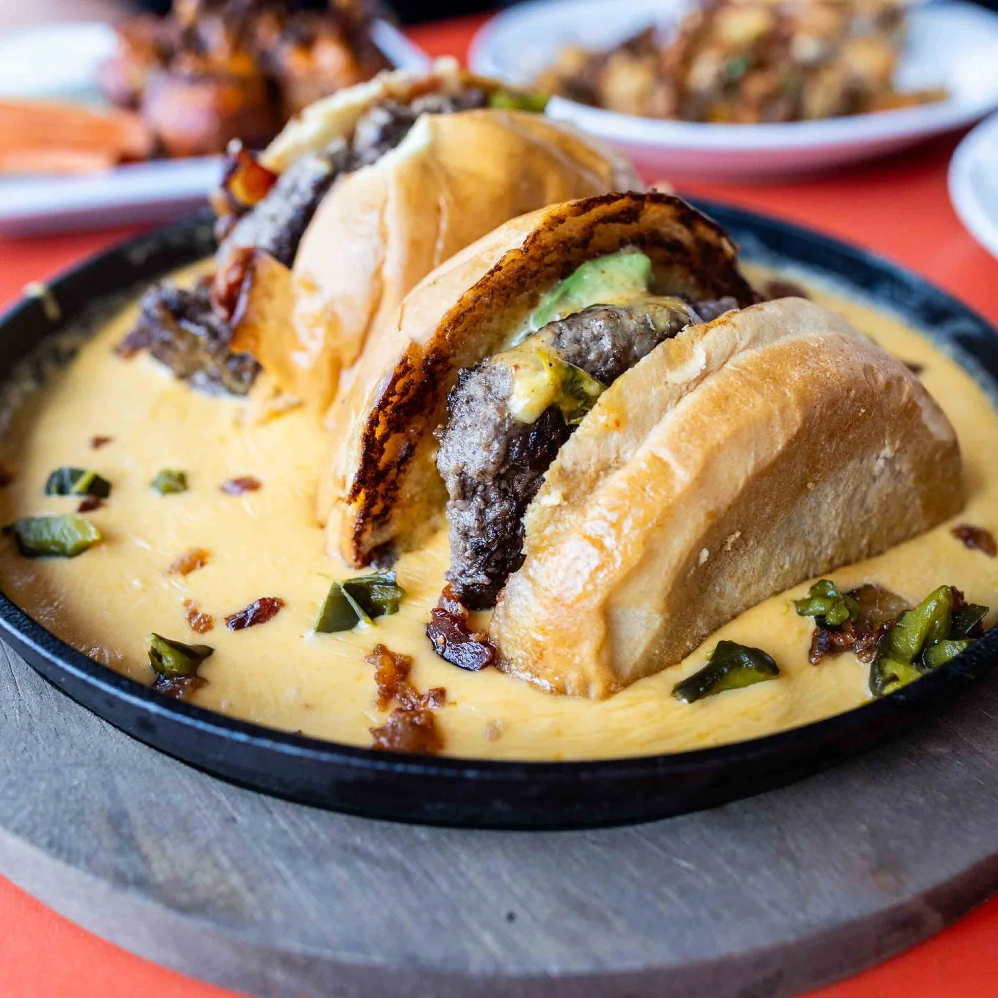 ᴄʜᴇᴇꜱᴇ ɪᴛ ᴜᴘ. Meet the 24 Skillet Burger.  Now on our brand new menu.

#NewMenu #ATXFoodie #AustinEats #AustinRestaurants #AustinDiner