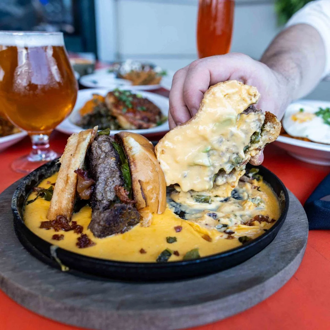 ᴡᴇ ꜱᴀɪᴅ @ᴀᴘᴘʟᴇʙᴇᴇꜱ, ʜᴏʟᴅ ᴏᴜʀ ʙᴇᴇʀ.

Now you can add our cheesy skillet to ANY @rangercattle Wagyu burger on the menu &ndash; and not just for a limited time. Available all day and all night.

Hot. Melty. Completely awesome.

#24Diner #ATXFoodie #Aust