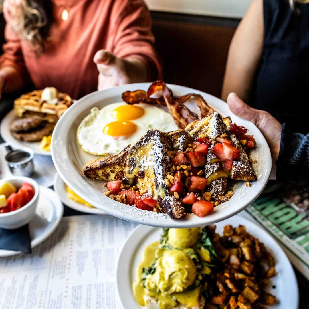 Some people wake up and go for a run. Some people wake up and order French toast.

We know which one we are.

#24Diner #ATXBrunch #FrenchToastVibes #AustinEats #BrunchInAustin