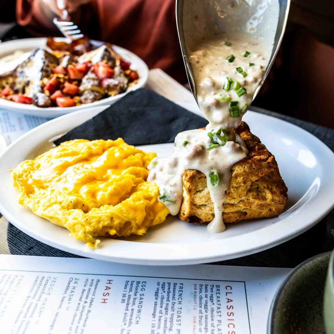 Mother&rsquo;s Day at 24 Diner = no reservations, free flowers for moms, and a menu everyone will love. Just show up and enjoy!

#24Diner #ATXFoodie #AustinEats #mothersdayatx #atxbrunch | mother&rsquo;s day brunch atx | best brunches austin