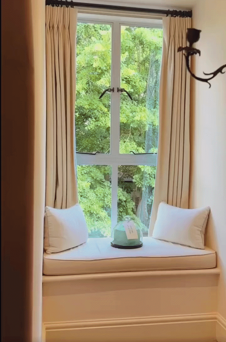 AC CANDLE.gif