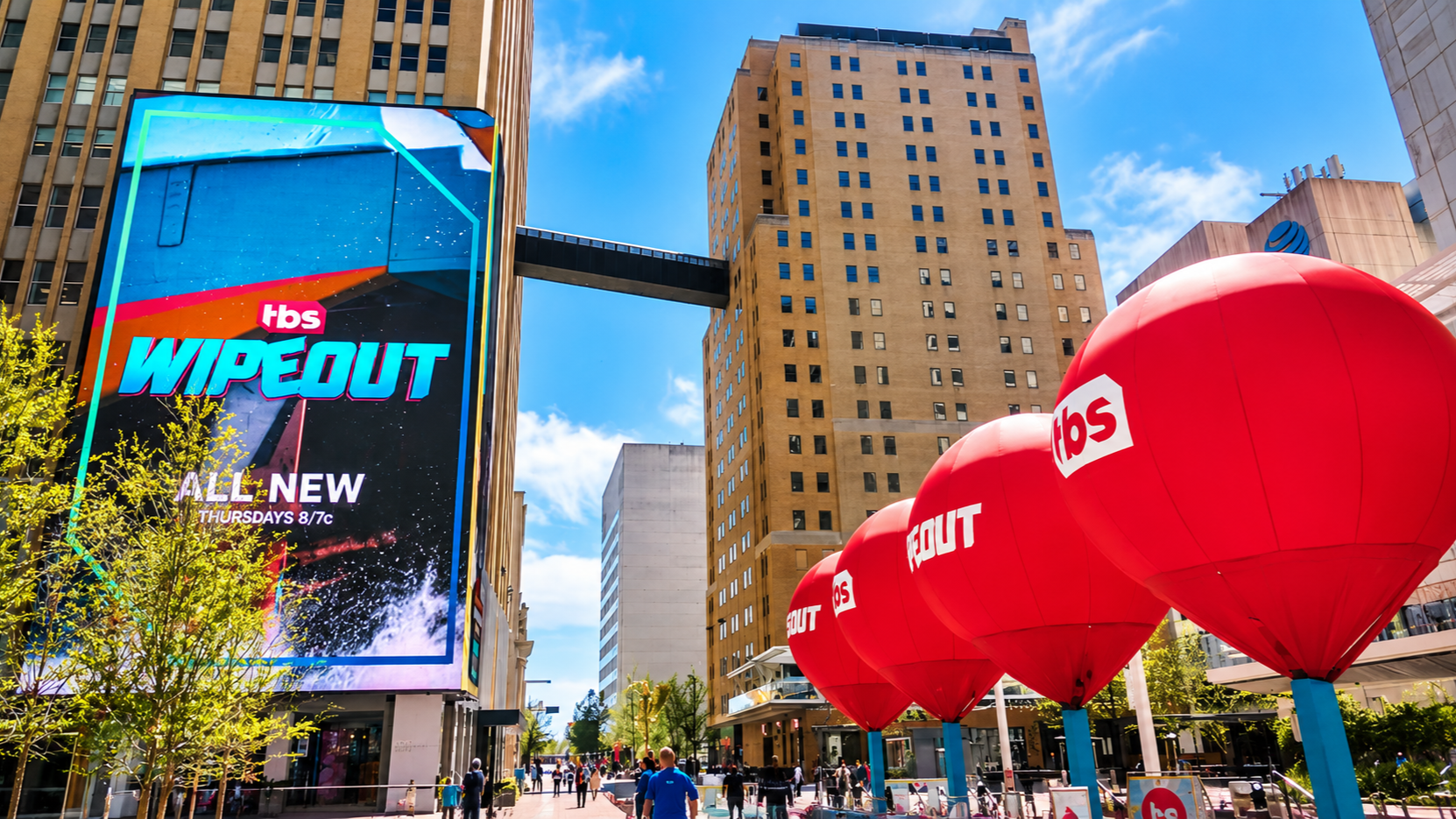 Vibrant+Wipeout+Downtown+Plaza+Activation.png