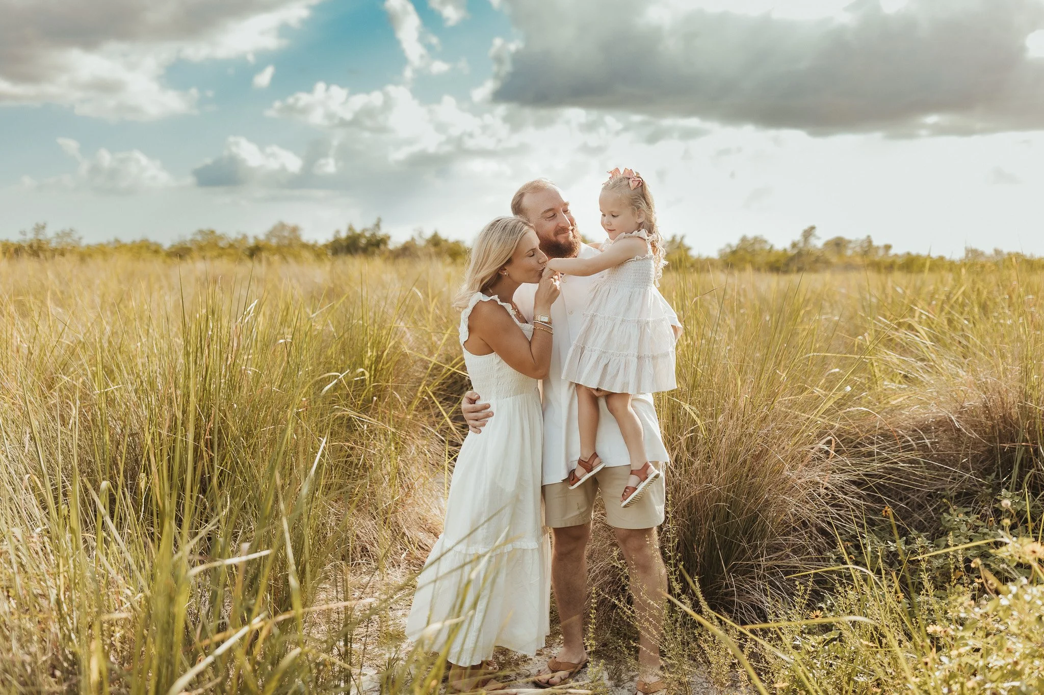Customizable Canva pricing guide template for photographers
