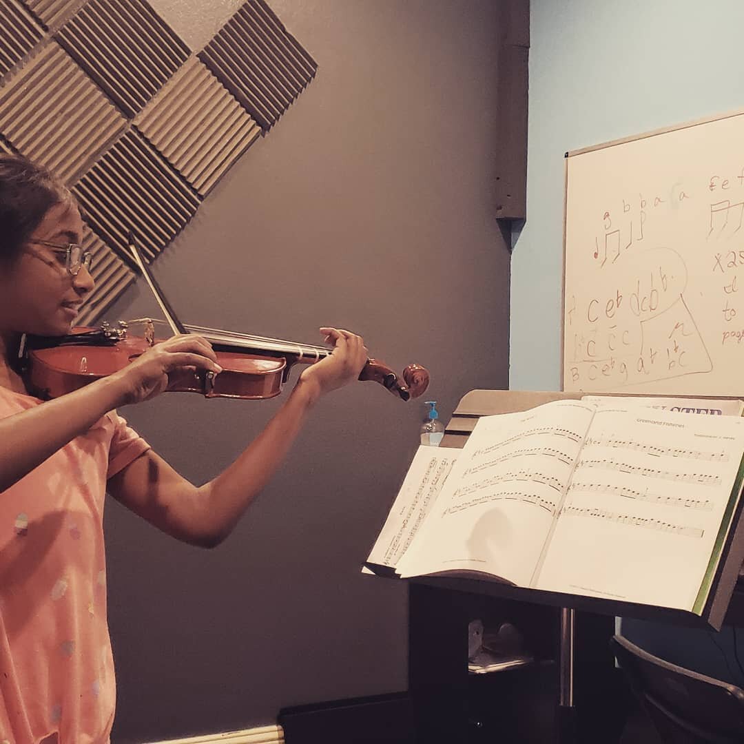 Getting ready for audition season. Go Swethi! 🎼🎻 #violinlessonsmckinney 
Www.gracenotemusictx.com