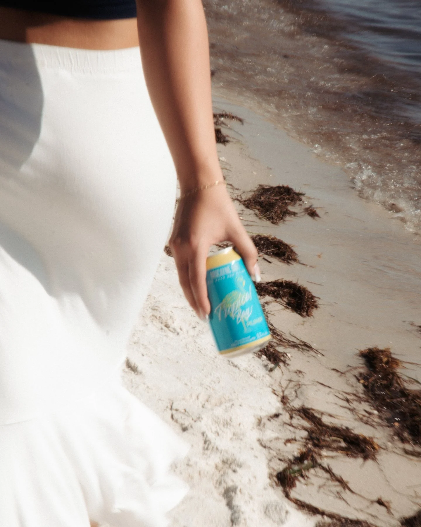 Chasing sunshine, one sip at a time. 🌊☀️🍻

 #BiscayneBayBrewing #TropicalBayIPA