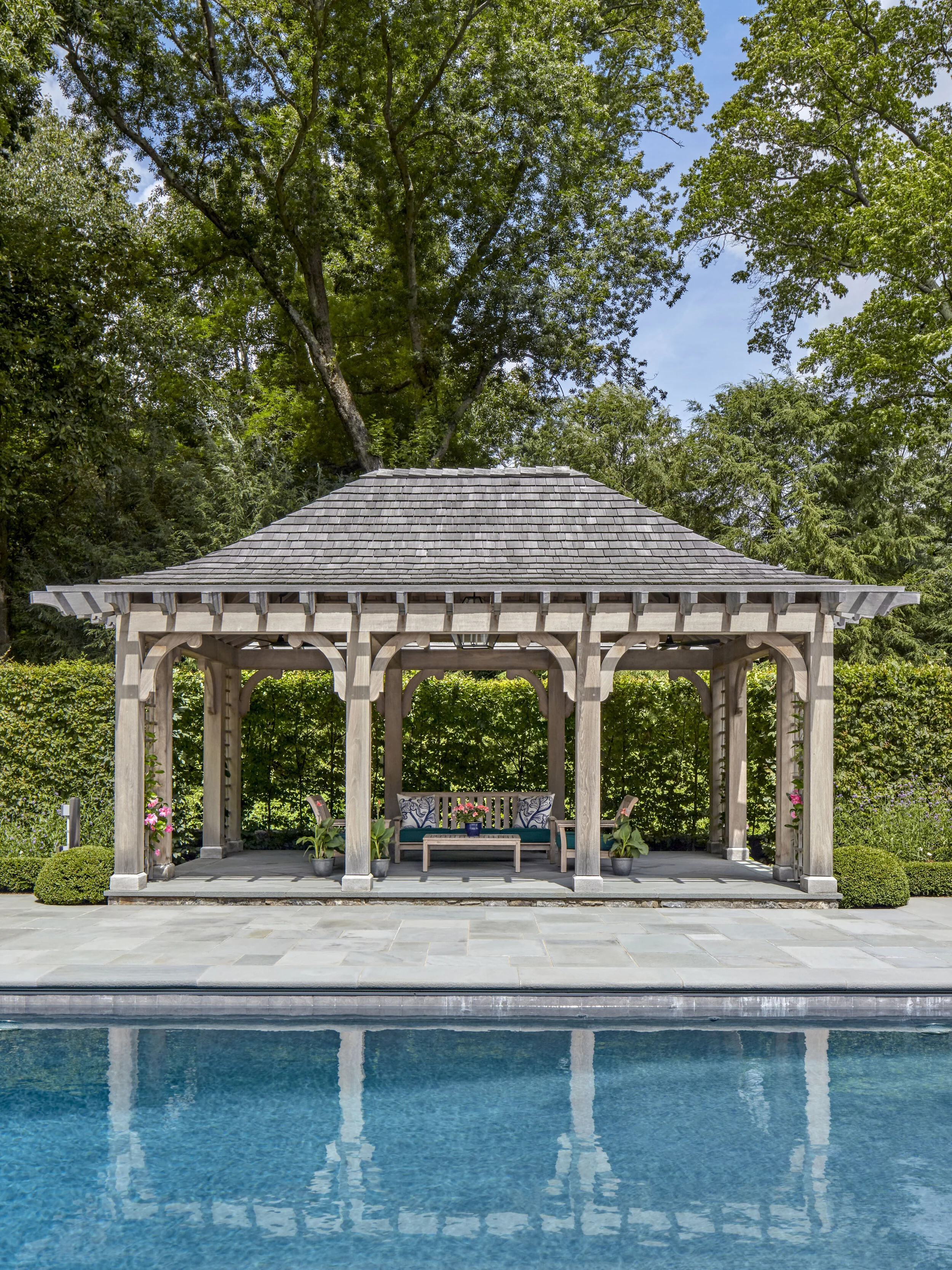pergola over pool on Outbuildings Charles Hilton Architects