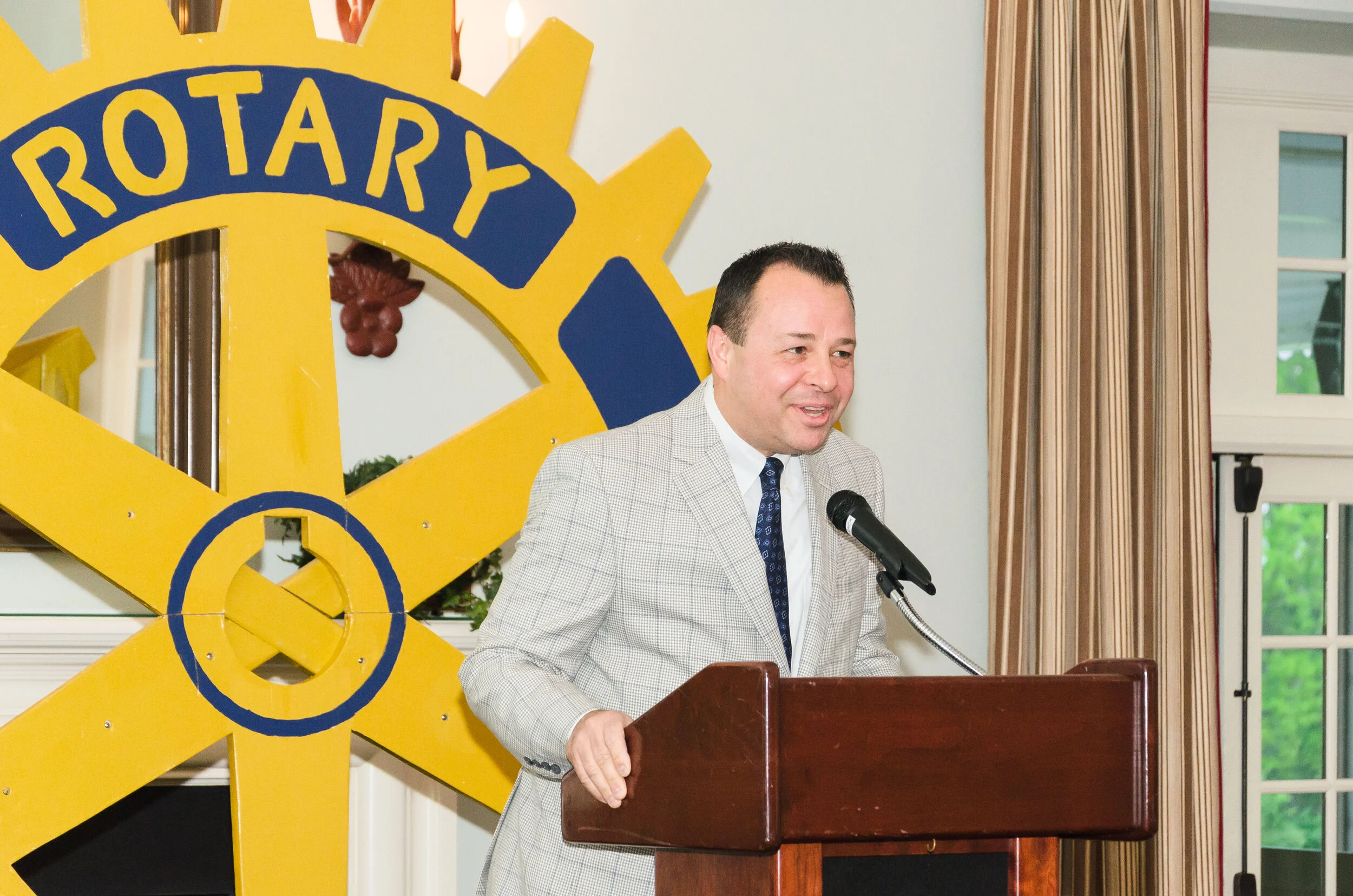 Rotary 2017-06.jpg