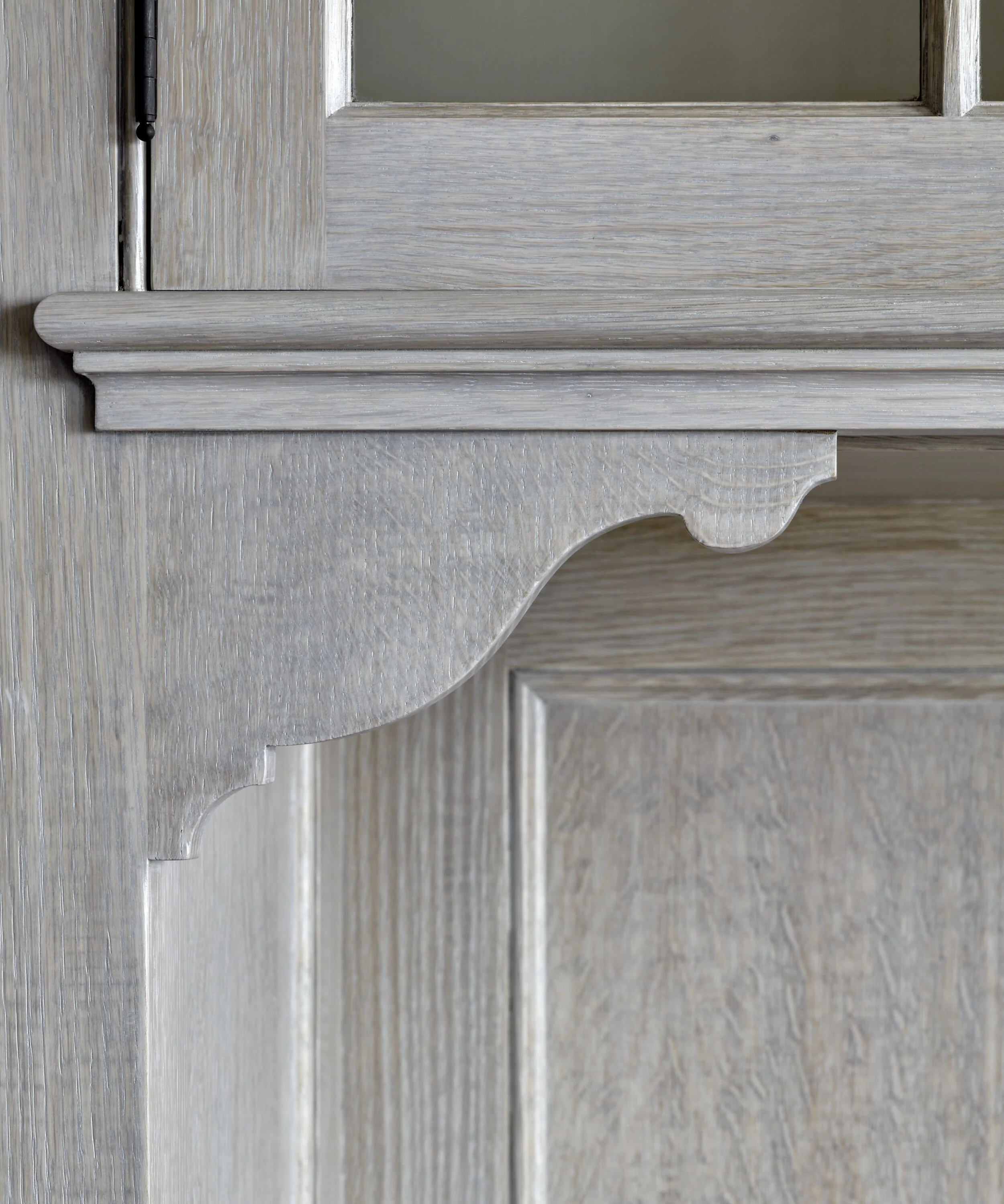 Georgian home in Greenwich CT, door casing millwork detail