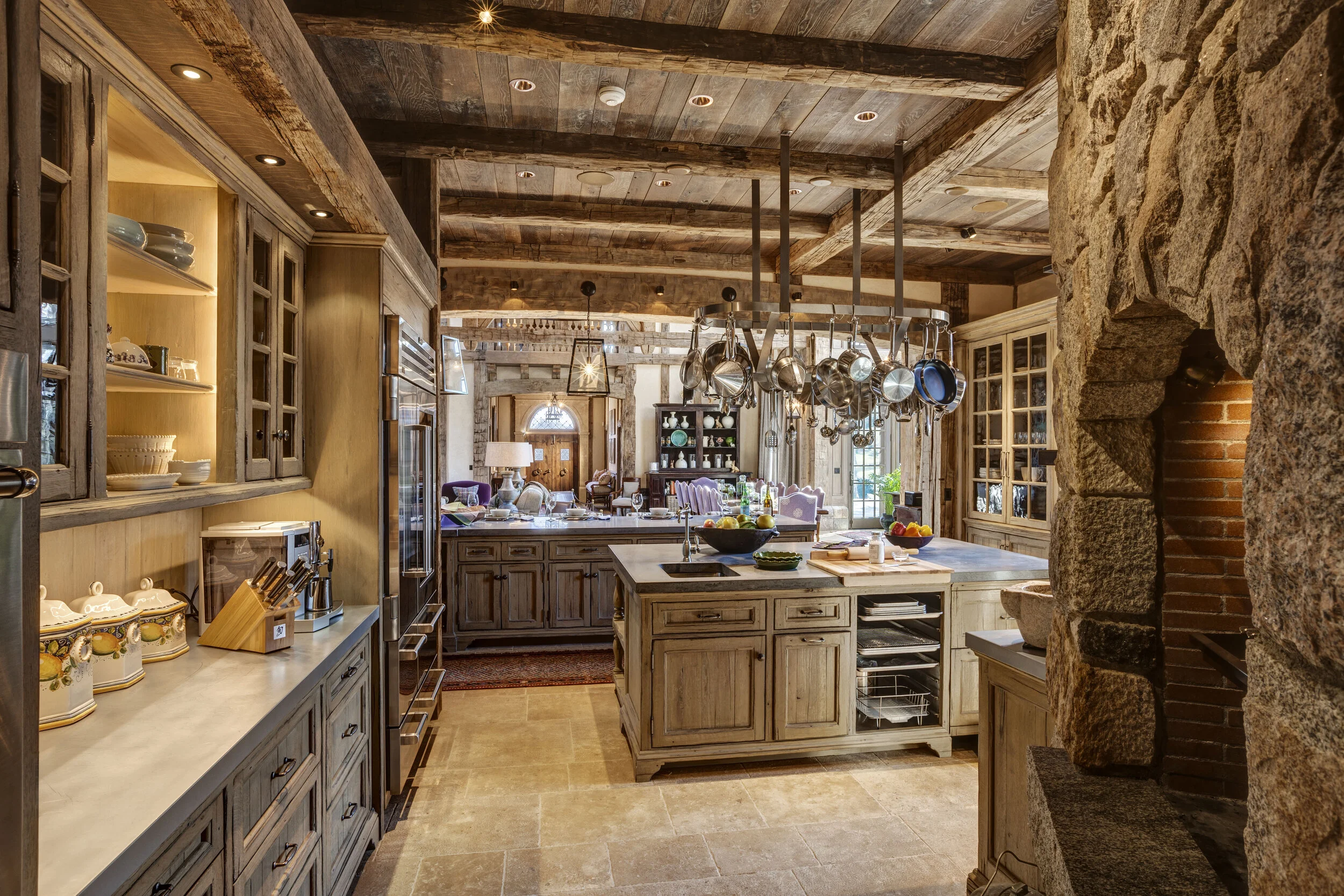 Georgian home in Greenwich CT, kitchen with coffered ceiling