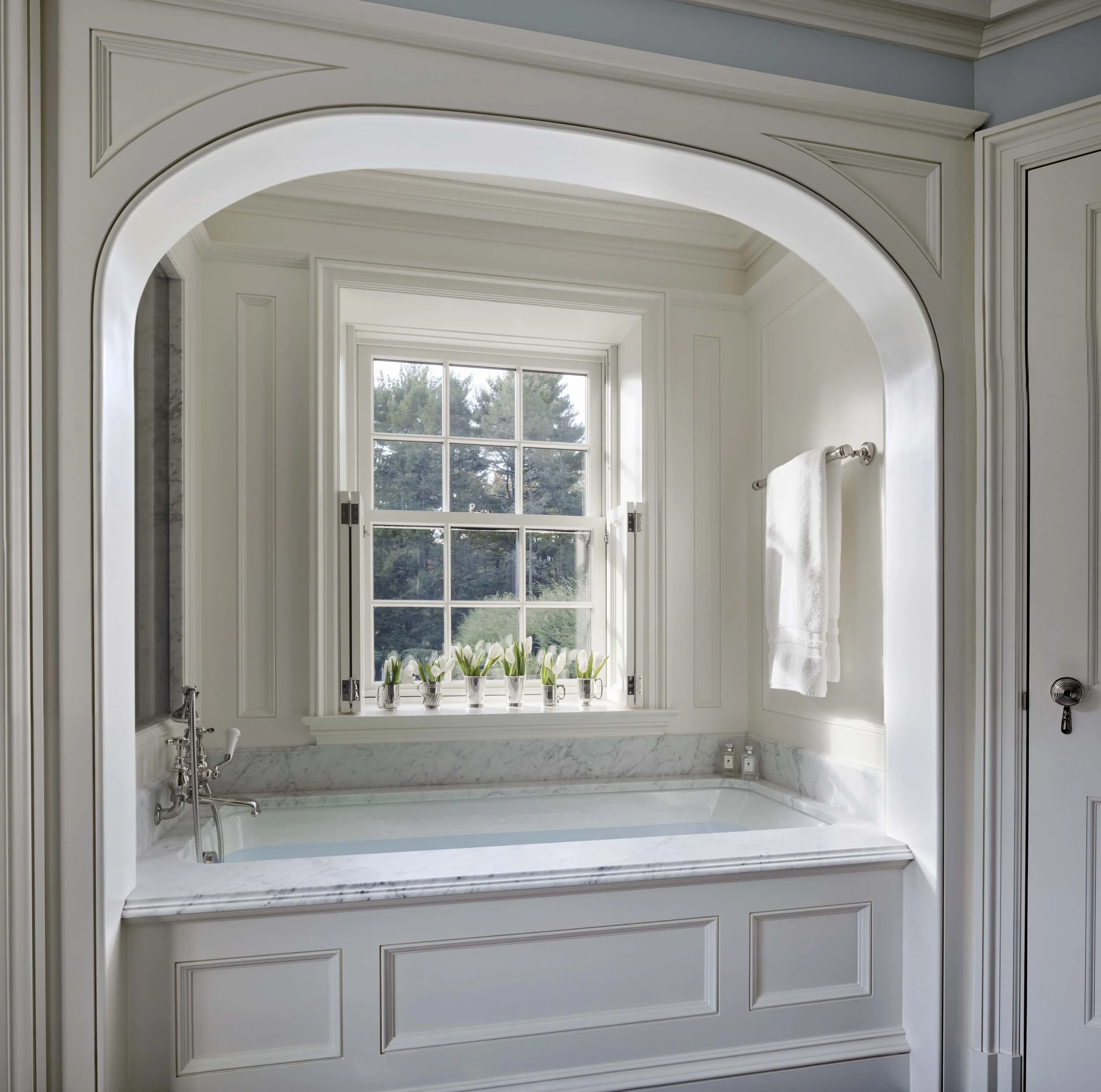 Georgian colonial home in Greenwich CT, bathroom steam shower