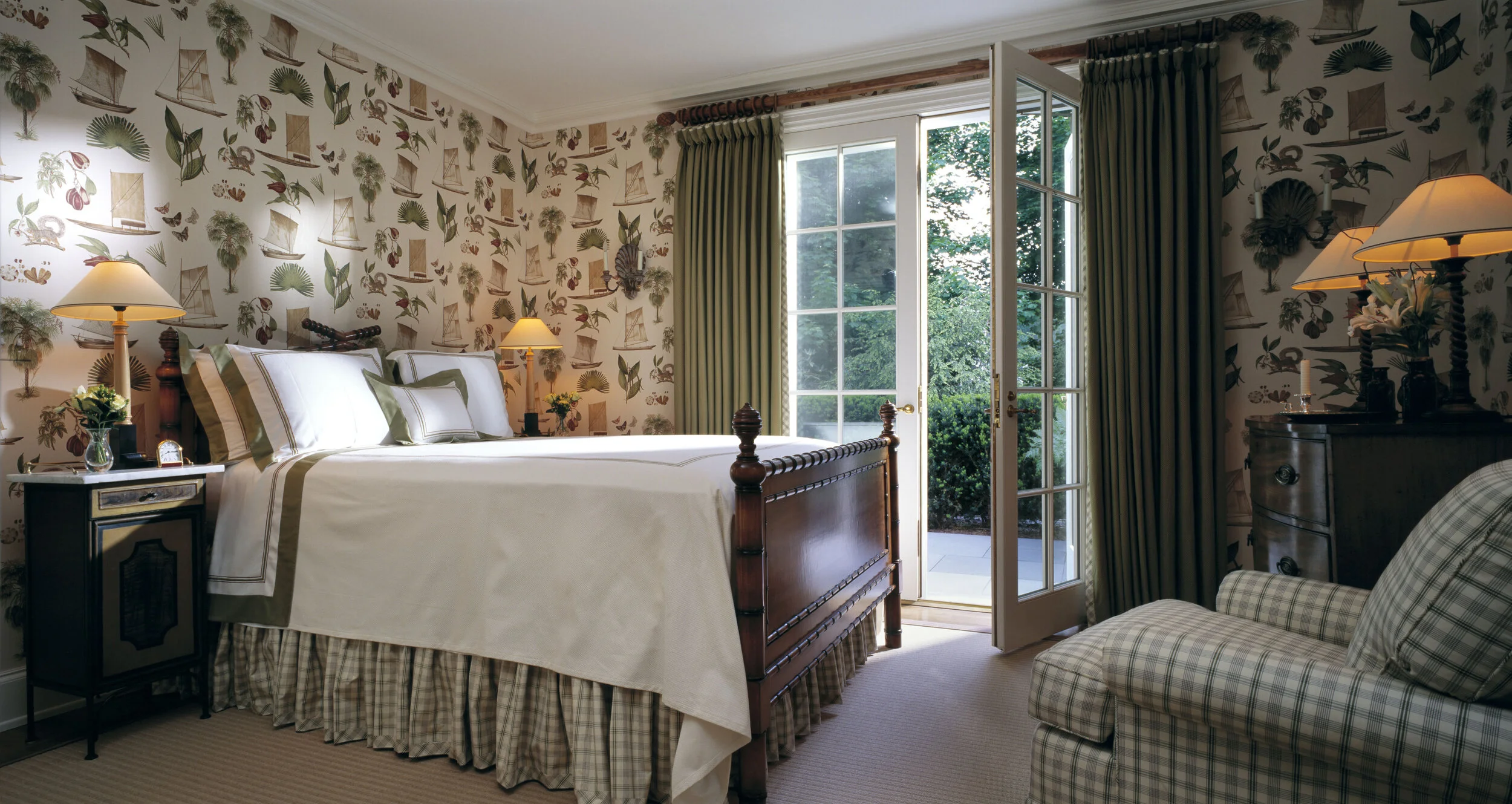 Georgian colonial home in Greenwich CT, guest bedroom suite