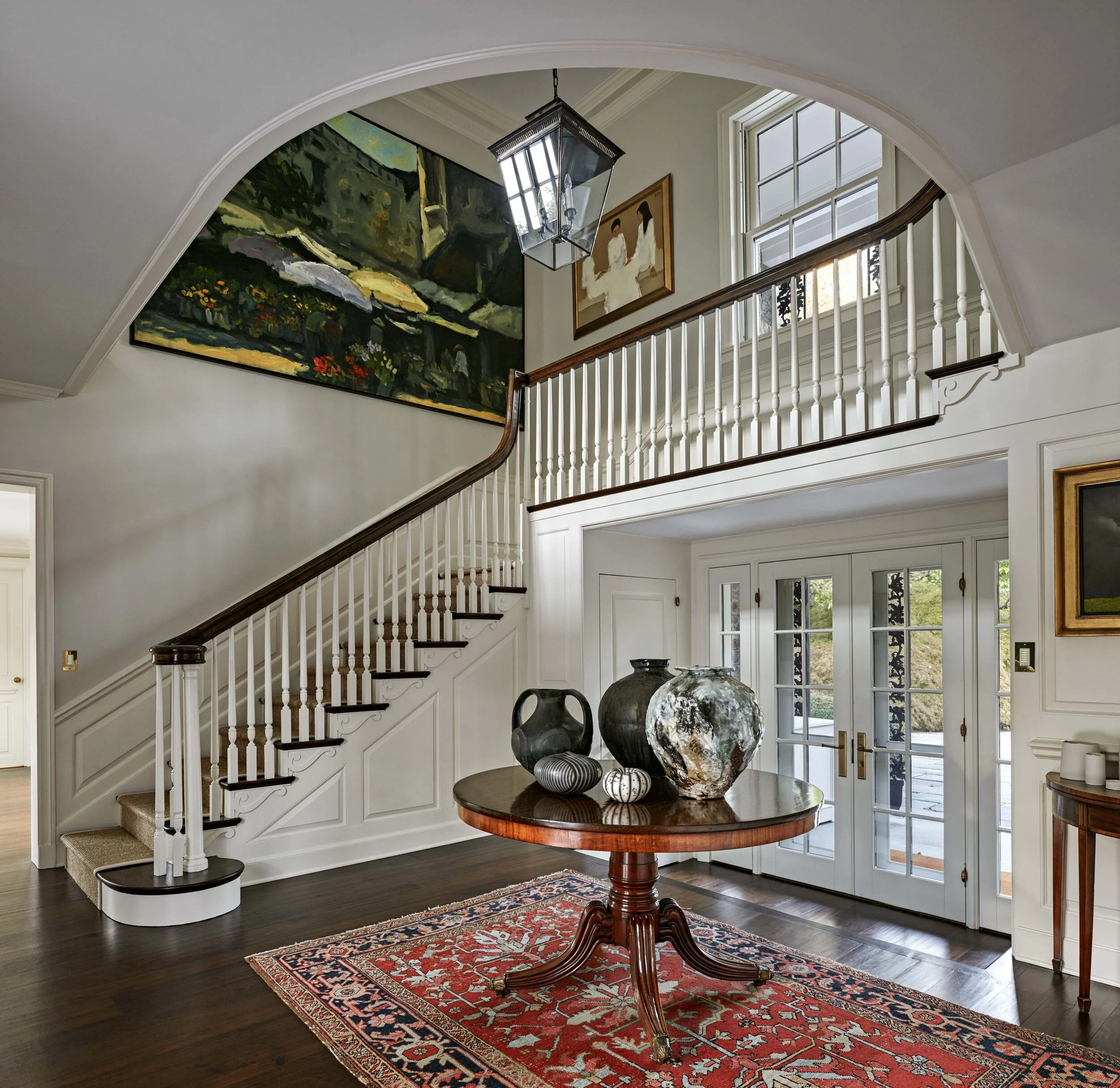 Colonial home in Greenwich CT, straight run staircase