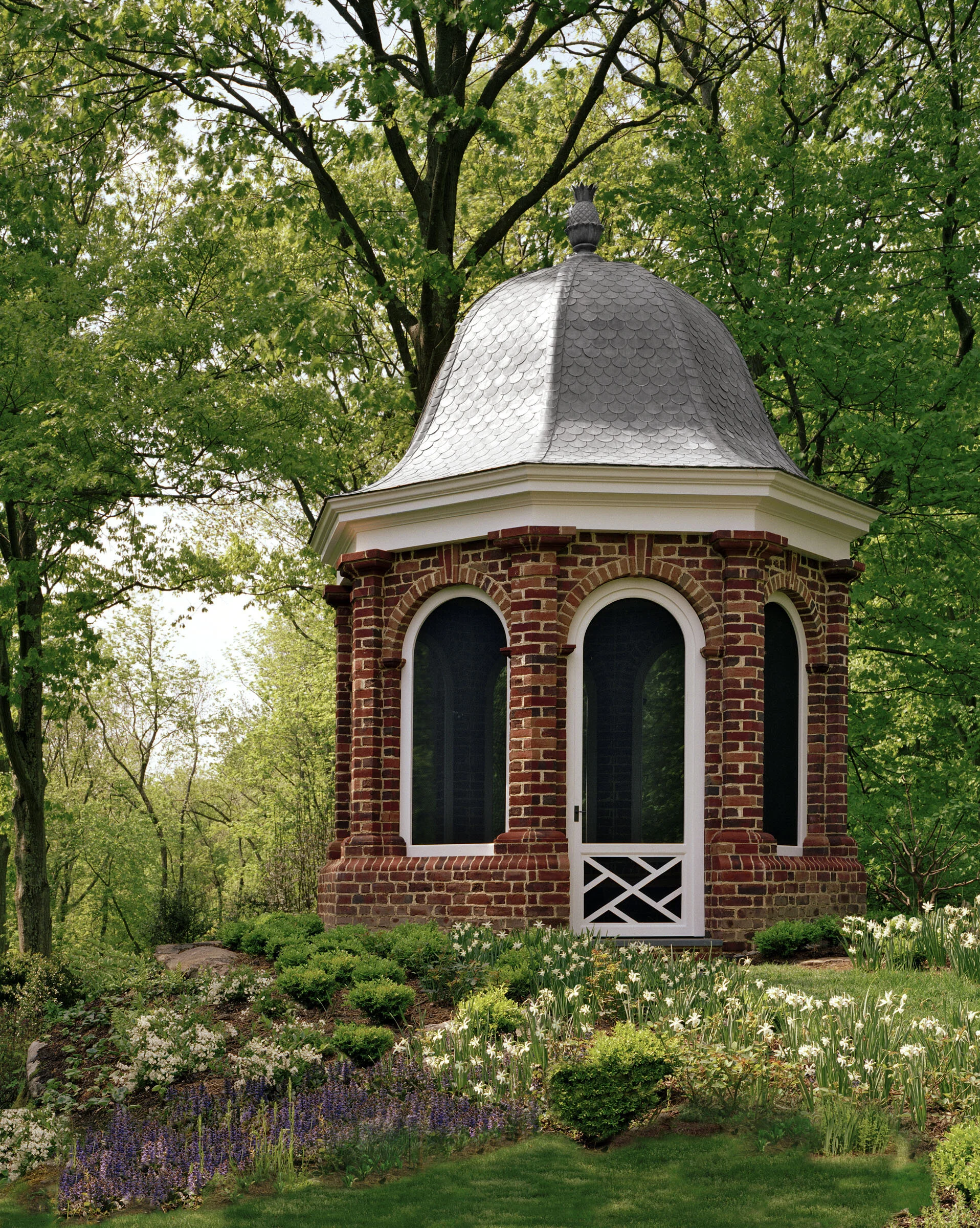 Tudor home in Greenwich CT, outdoor courtyard
