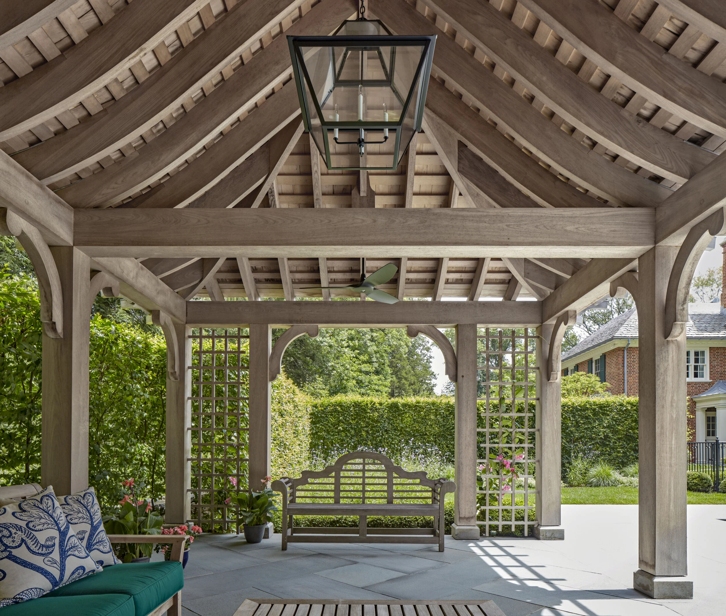 Georgian home in Greenwich CT, exterior pediment detail