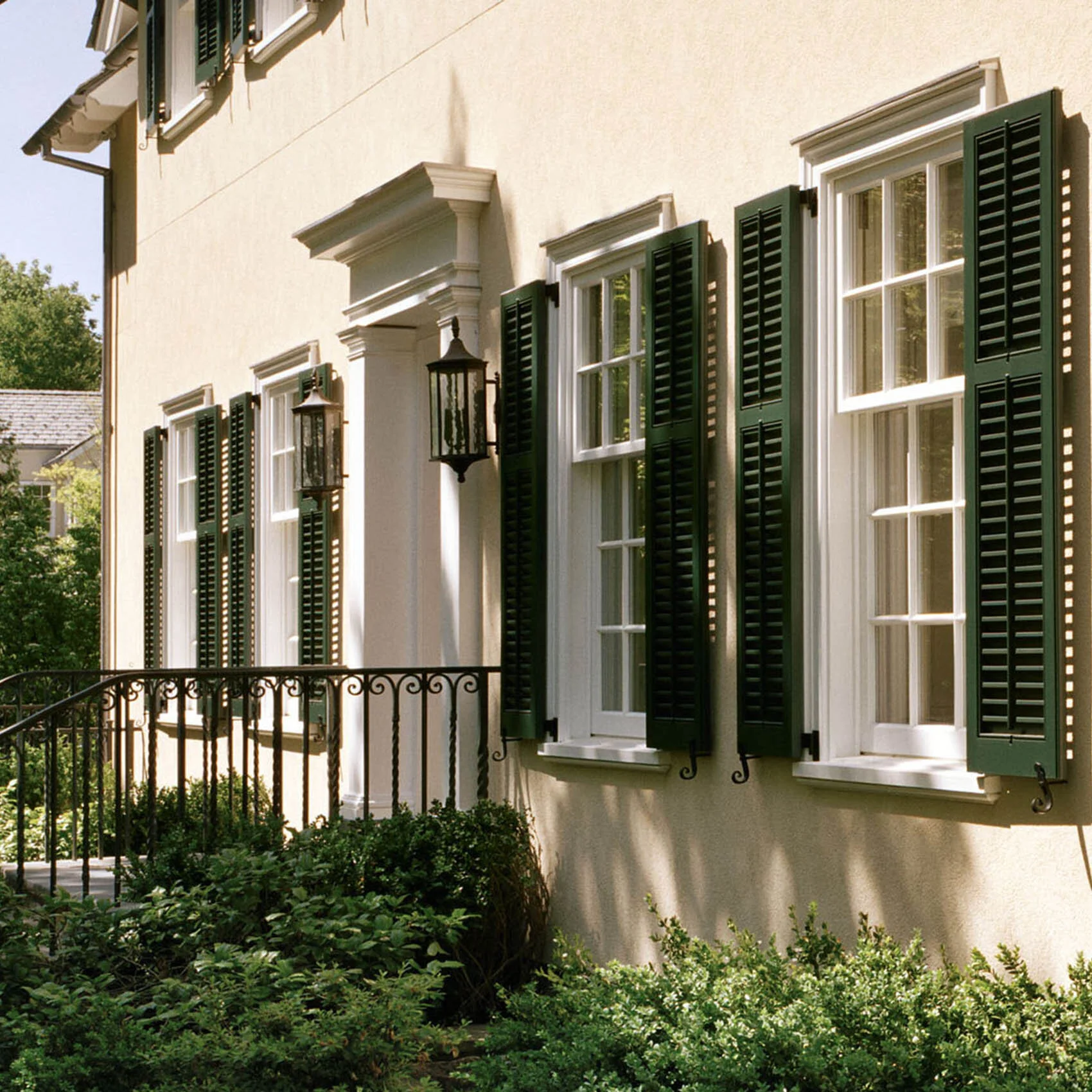 Charles Hilton Architects - Stucco Window.jpg