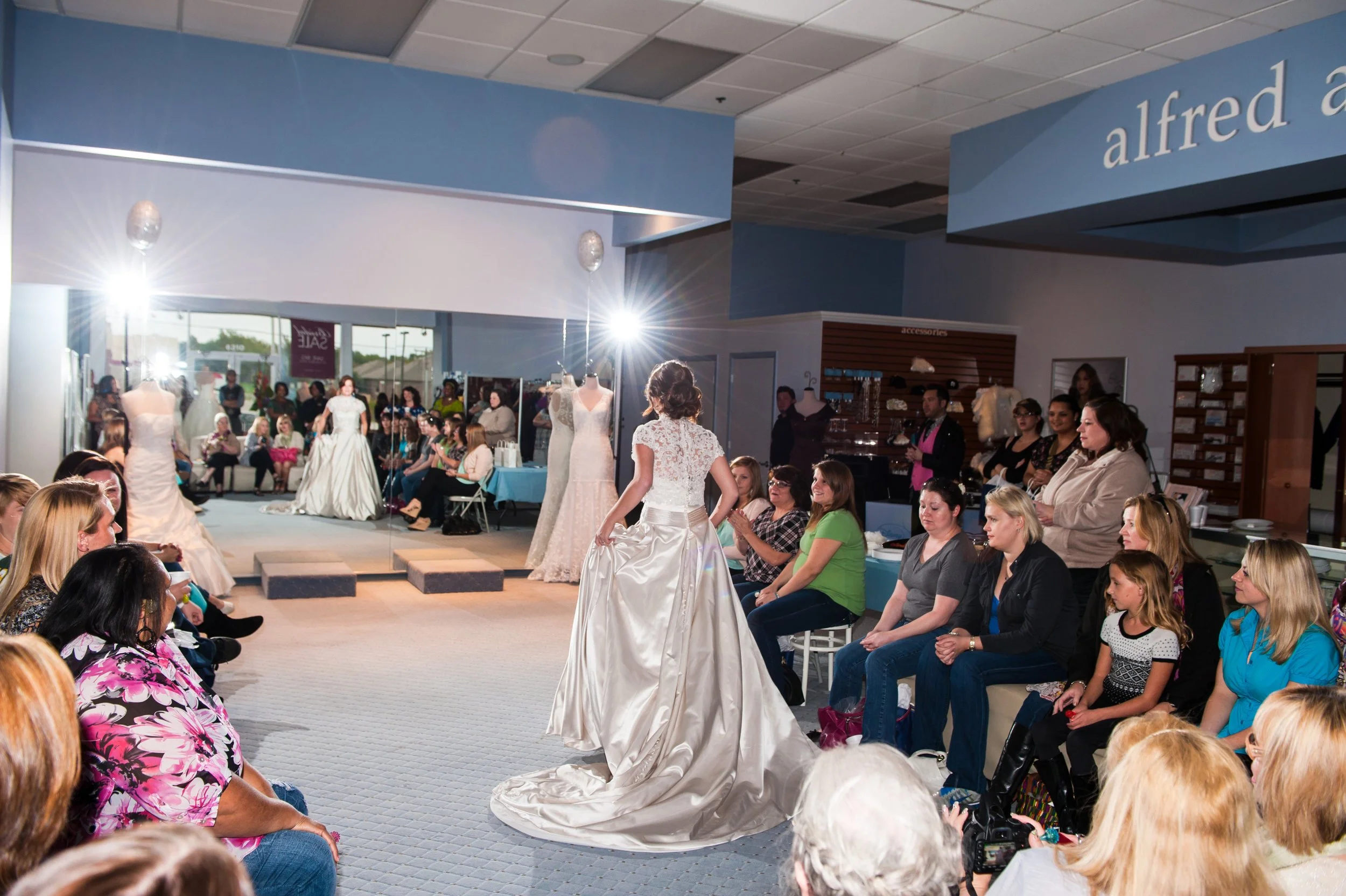OKC-Alfred-Angelo-10-Oct-2012-0049.jpg