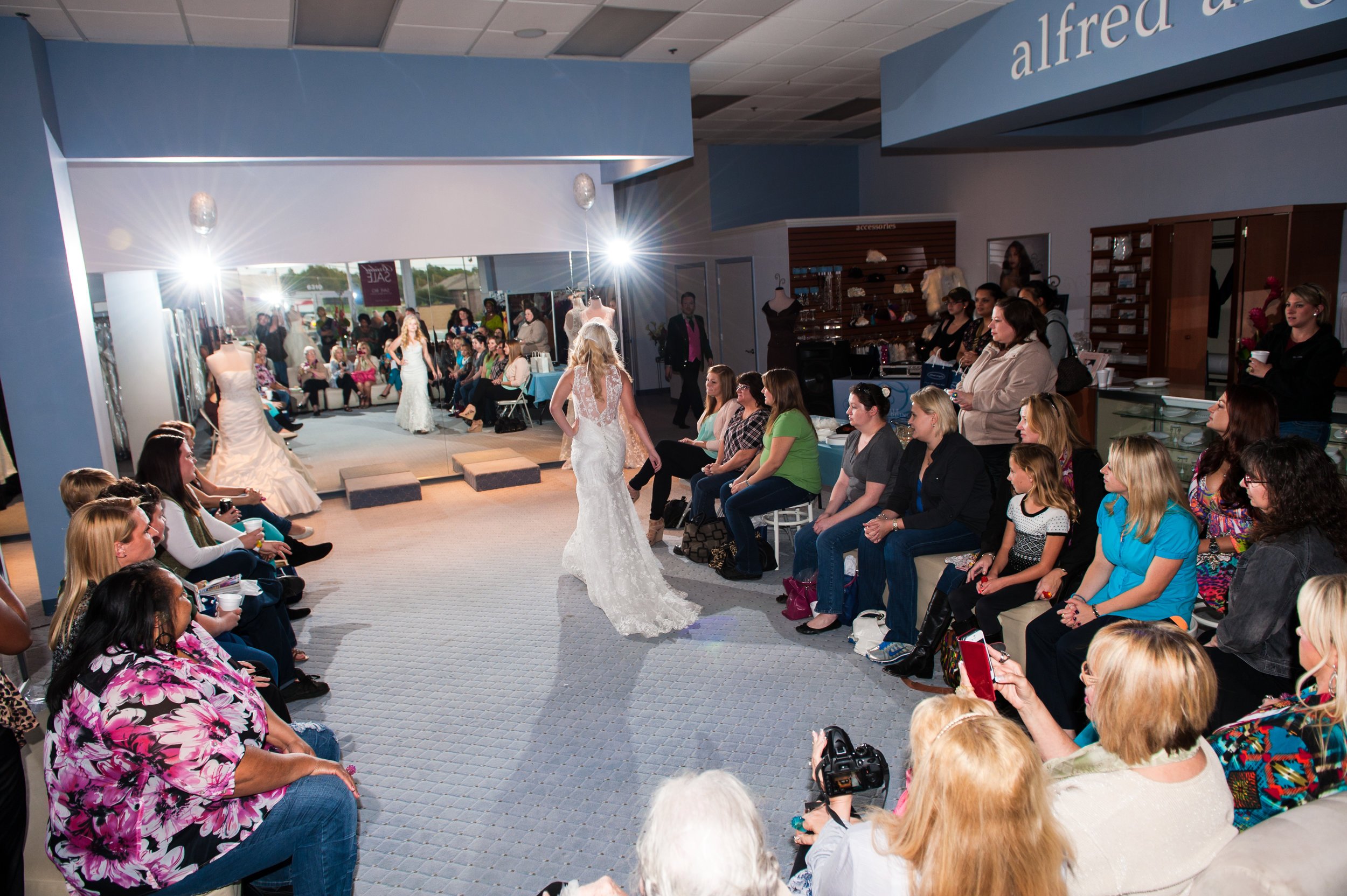 OKC-Alfred-Angelo-10-Oct-2012-0046.jpg