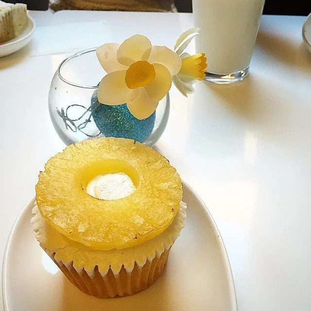 _sarasaracupcakes_break_during_afternoon_shoots.___love__sweets.jpg