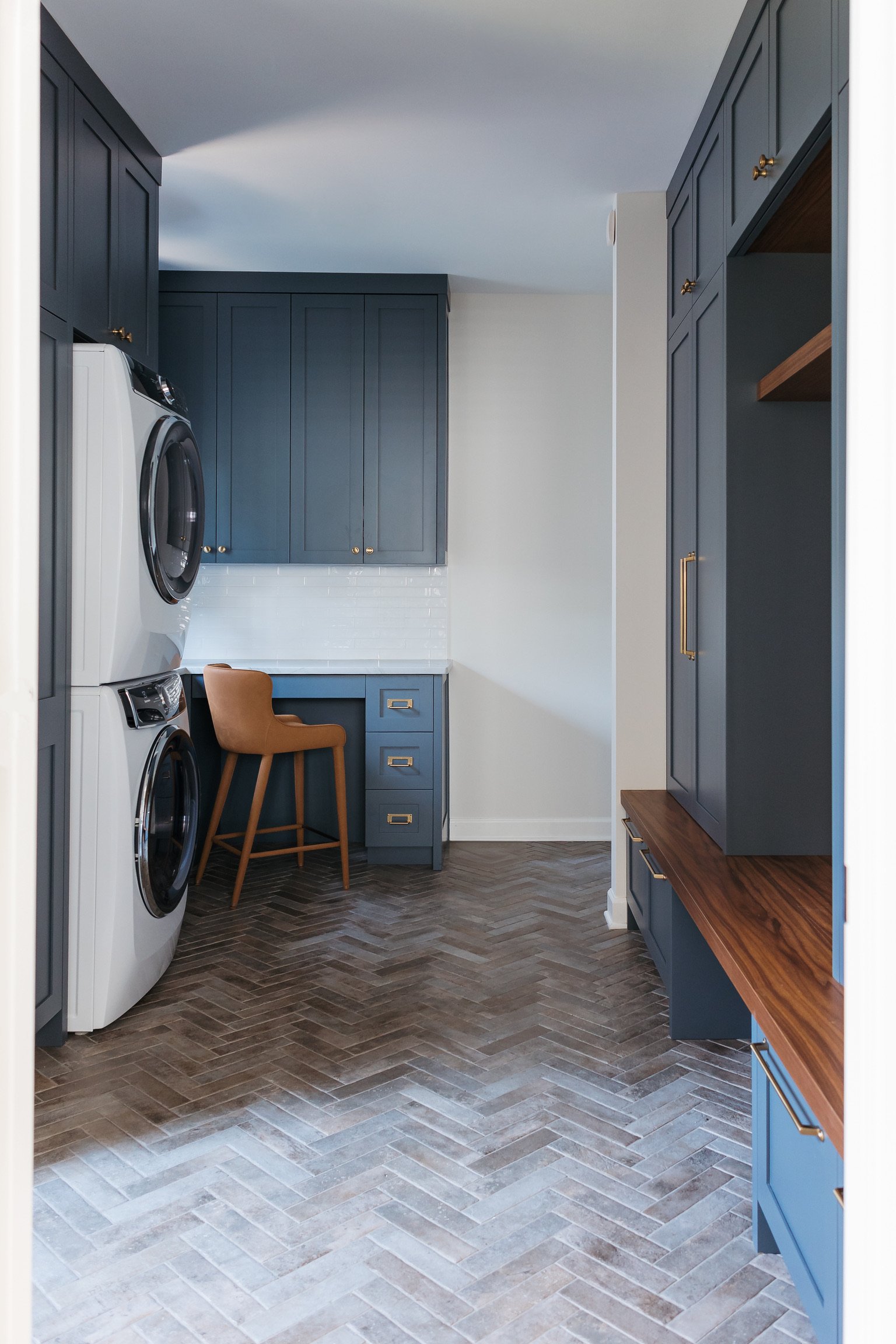 artesian-designs-mudroom-reno-herringbone-brick-stacked -wd.jpg