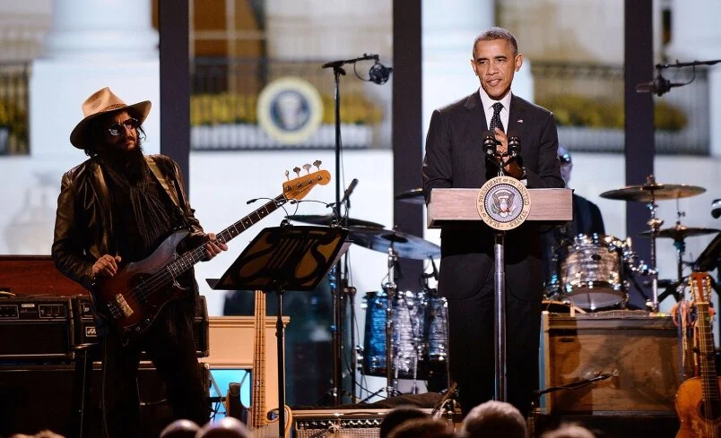 President Obama salutes the power of music therapy to heal