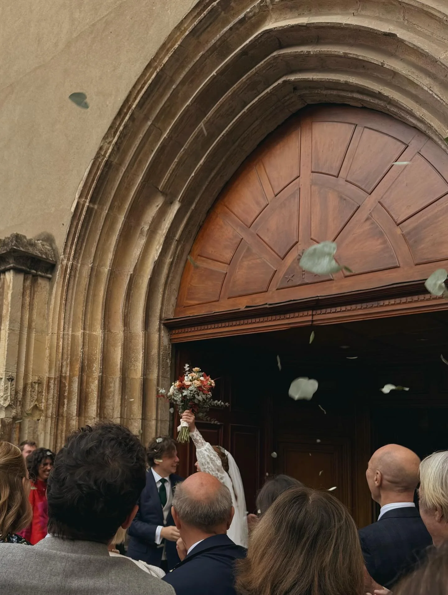 happy (late) halloween 🖤🕯️