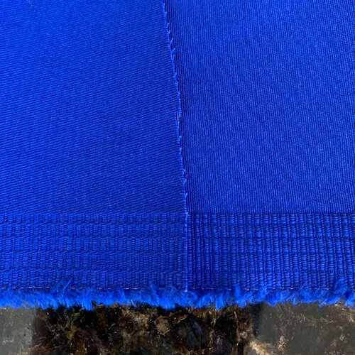 You can see the selvage clearly on this fabric.