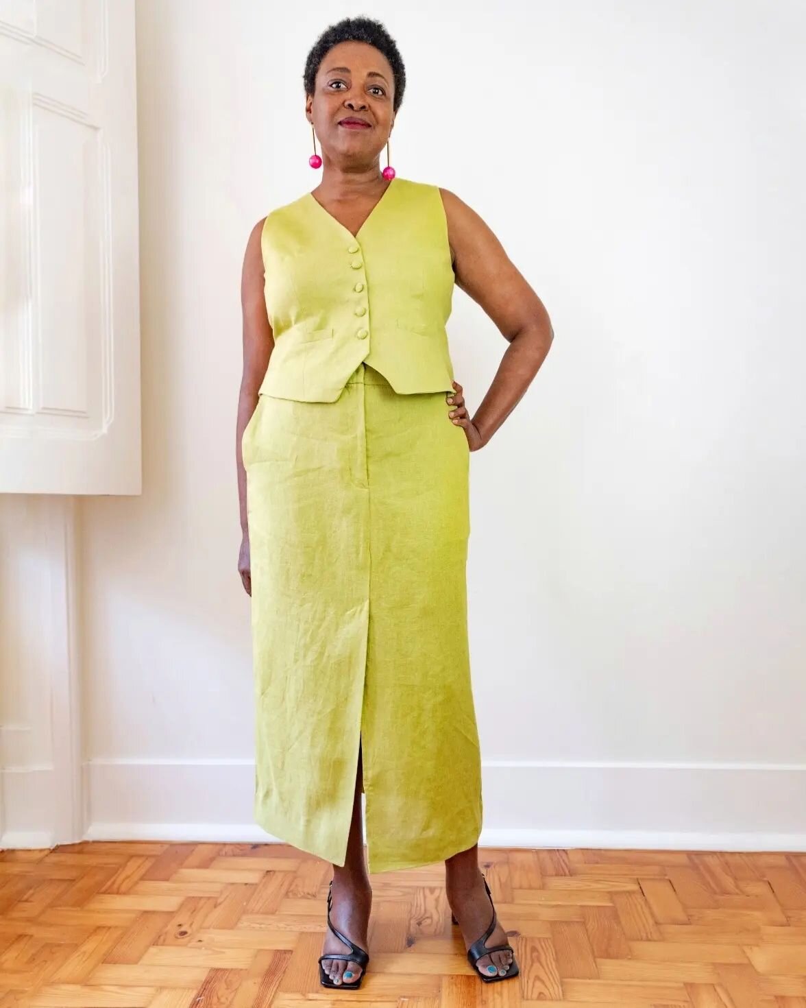 Iman is finally here. Congrats, Delphine @just_patterns, for yet another amazing pattern!🎉🎉🎉

90's maxi skirts have been all the rage  this year and you can always count on Delphine to come up with a pattern that is well fitted and shock full of s